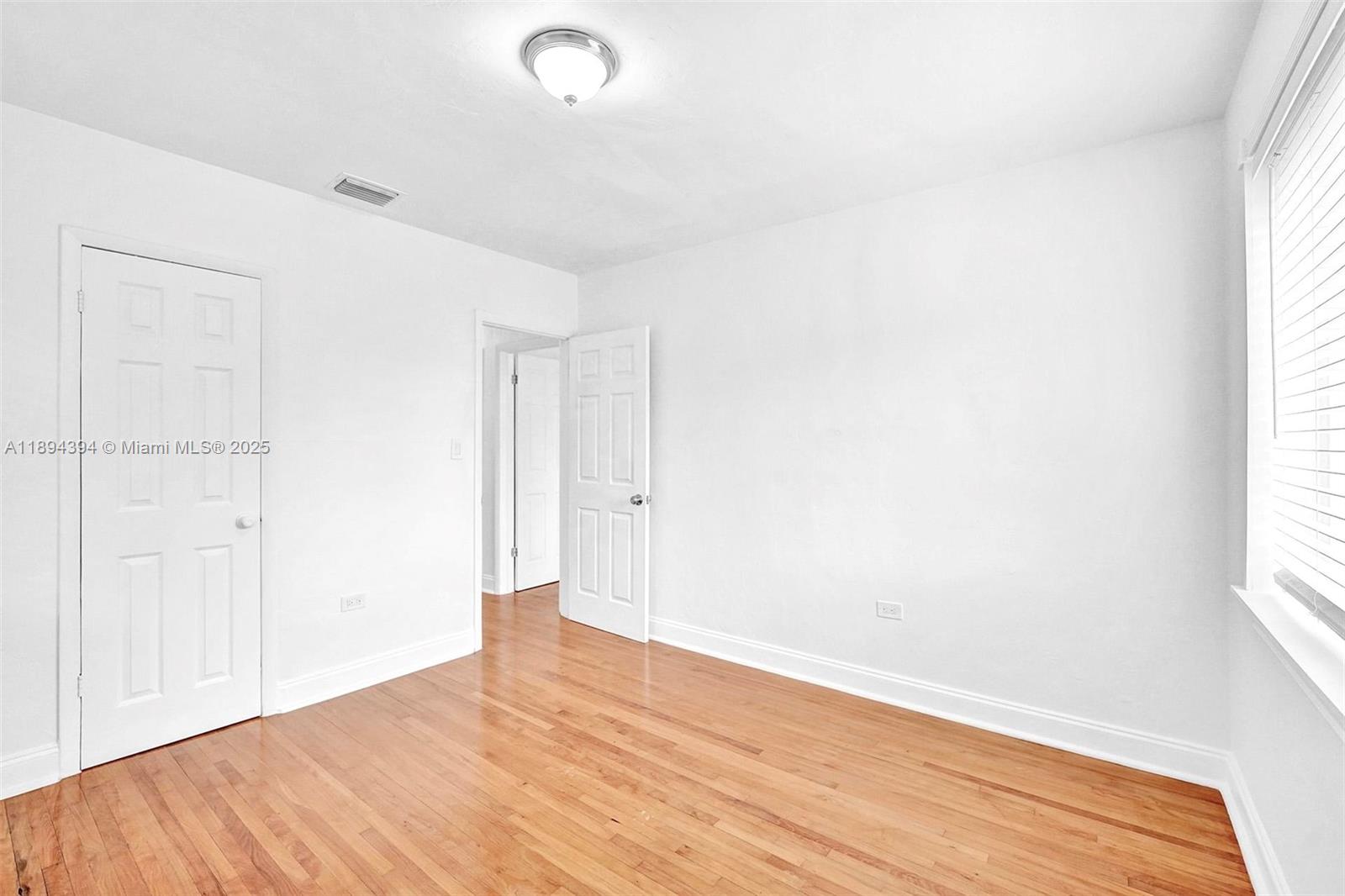 OVERBROOK SHORES NO 3 - Residential