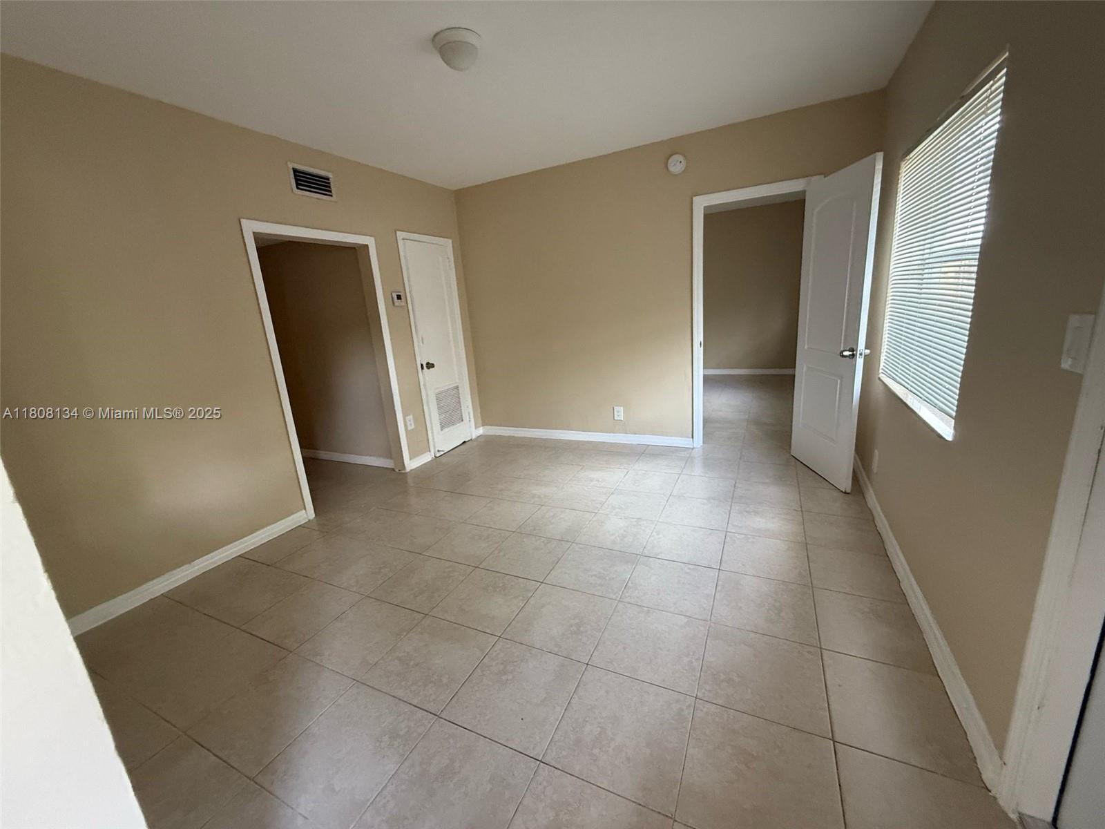 1025 NW 3rd Ave