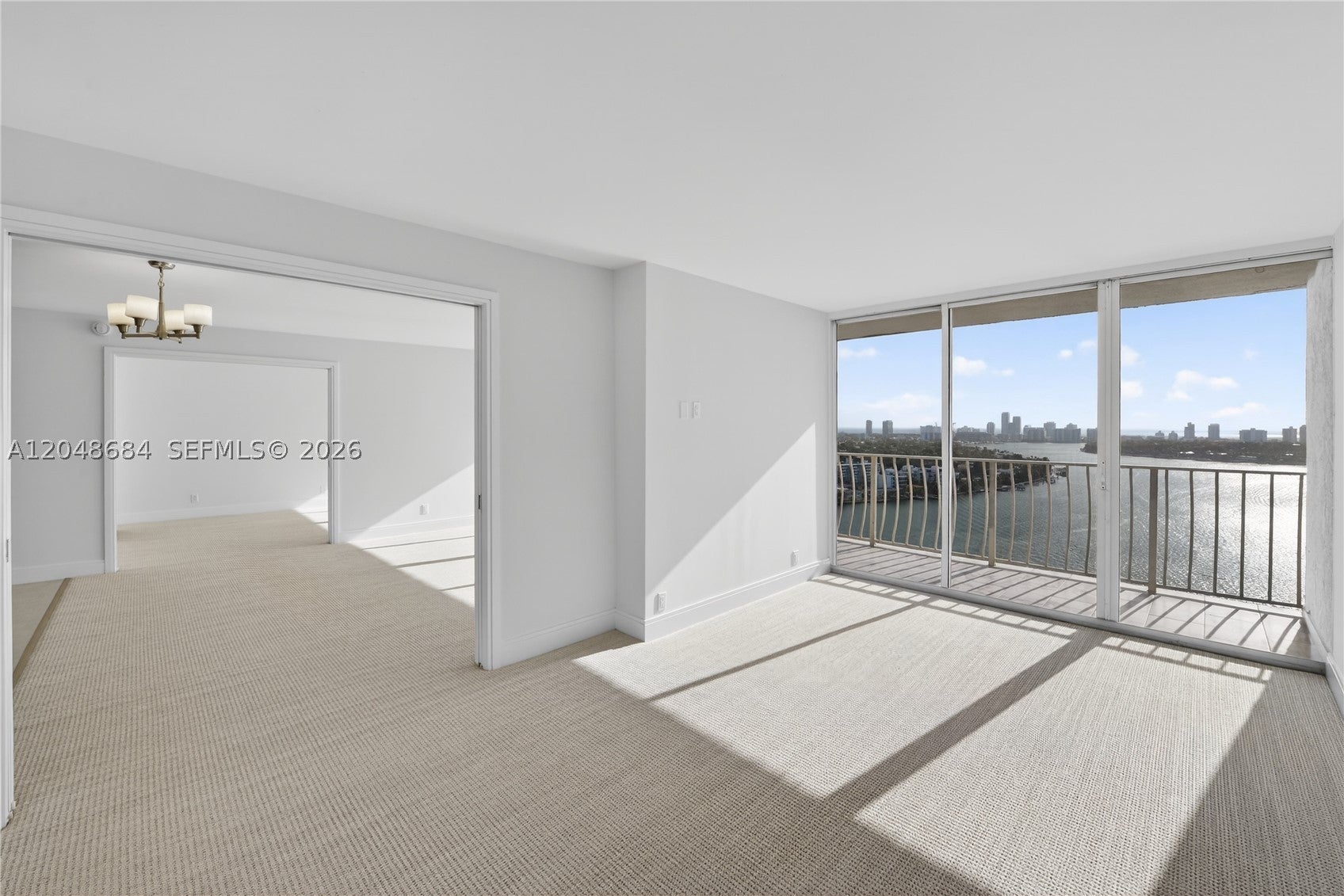 7601 E Treasure Dr 2319