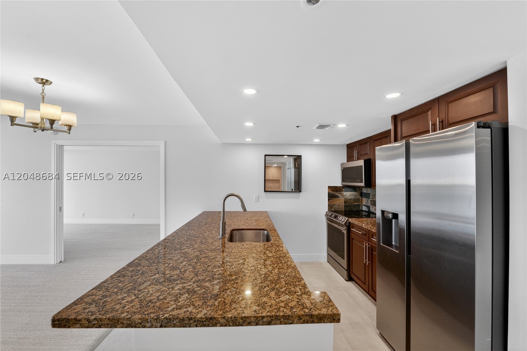 7601 E Treasure Dr 2319
