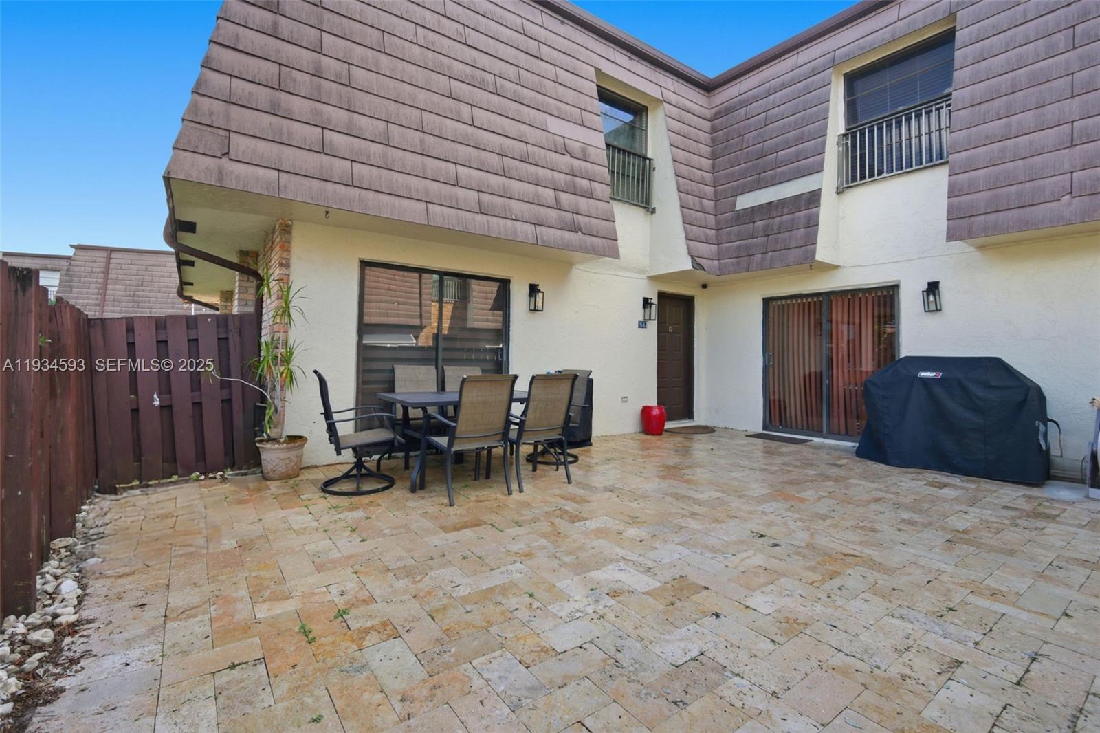 PARKSIDE - Residential