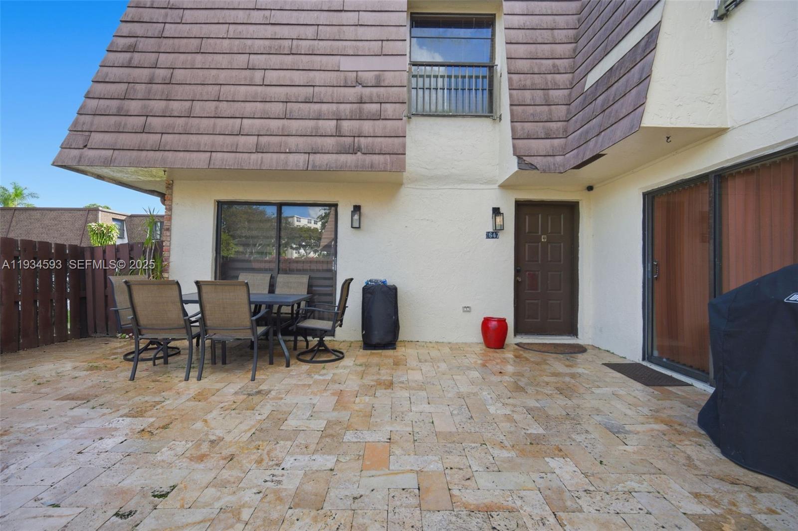 PARKSIDE - Residential