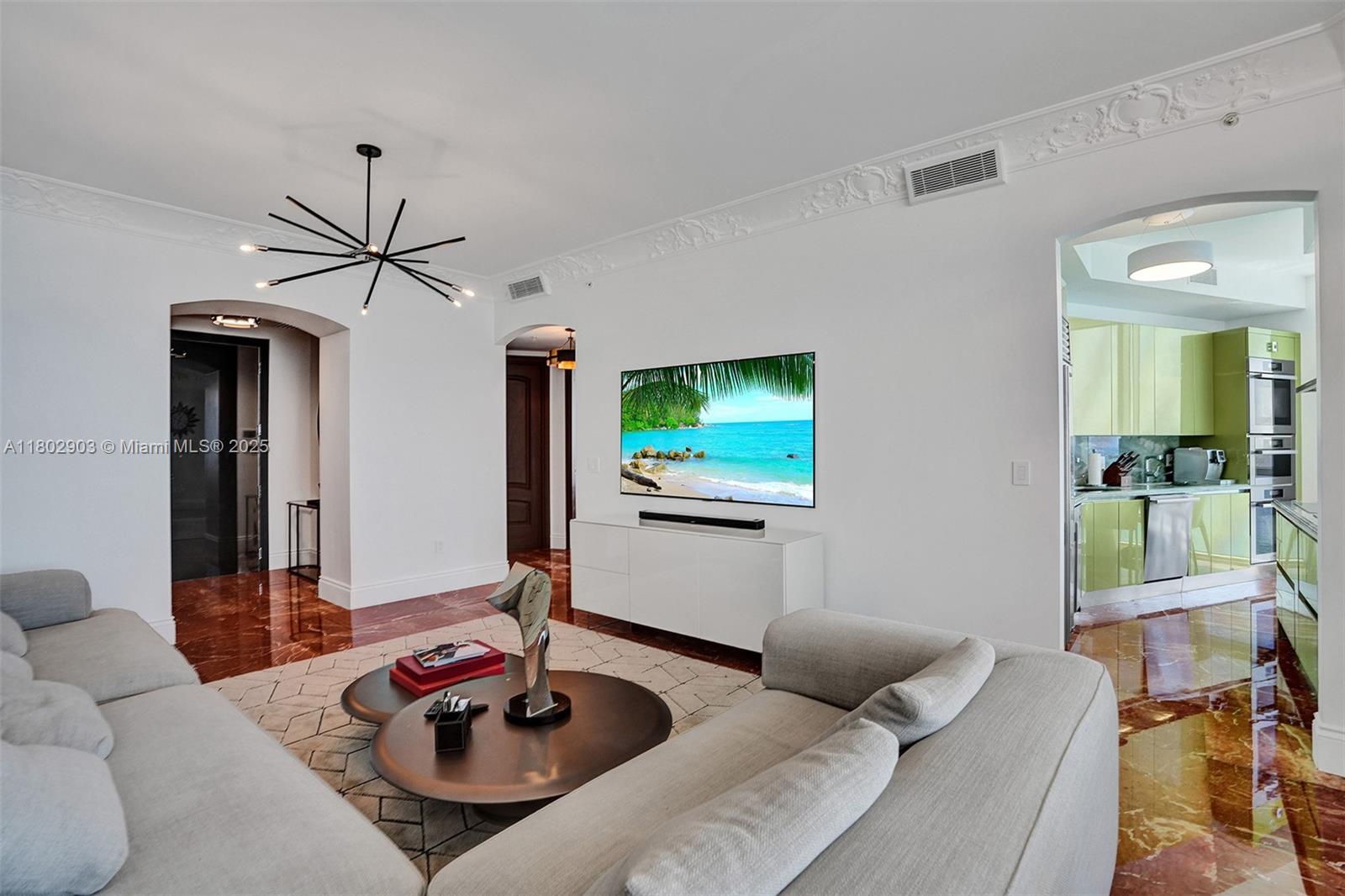 18201 Collins Ave 3809