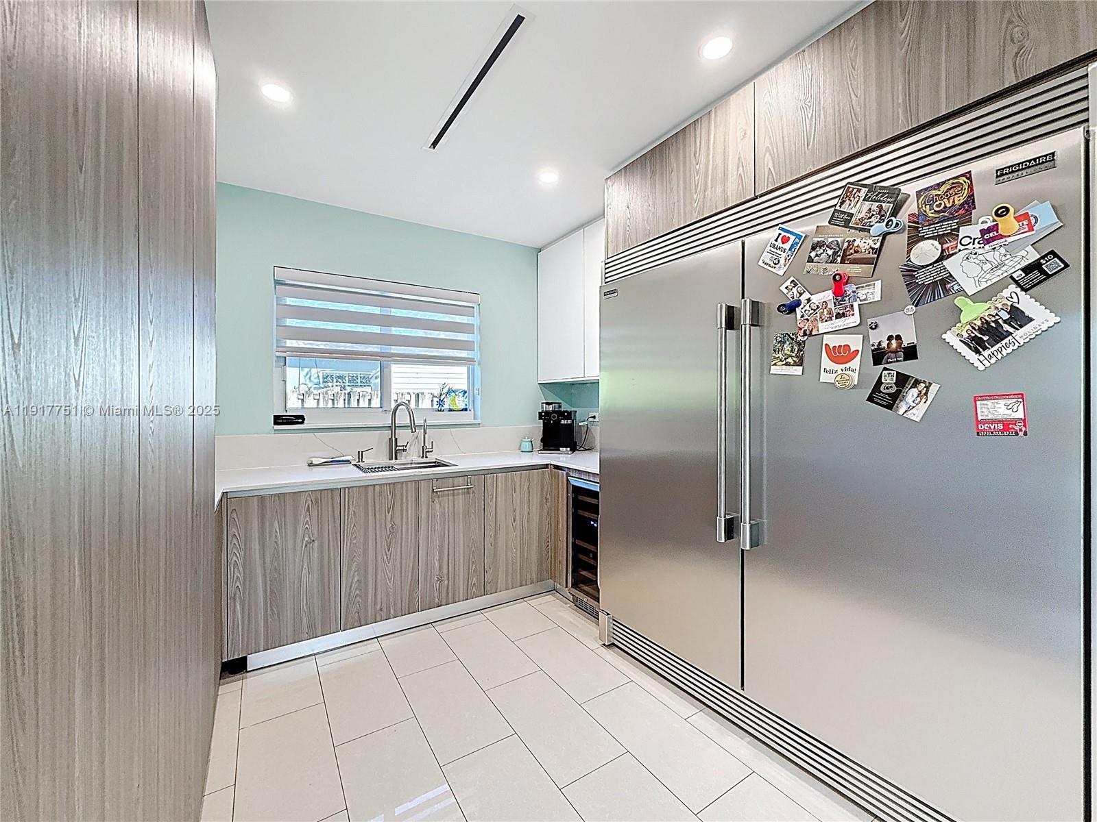 HOLLYWOOD COUNTRY CLUB ES - Residential