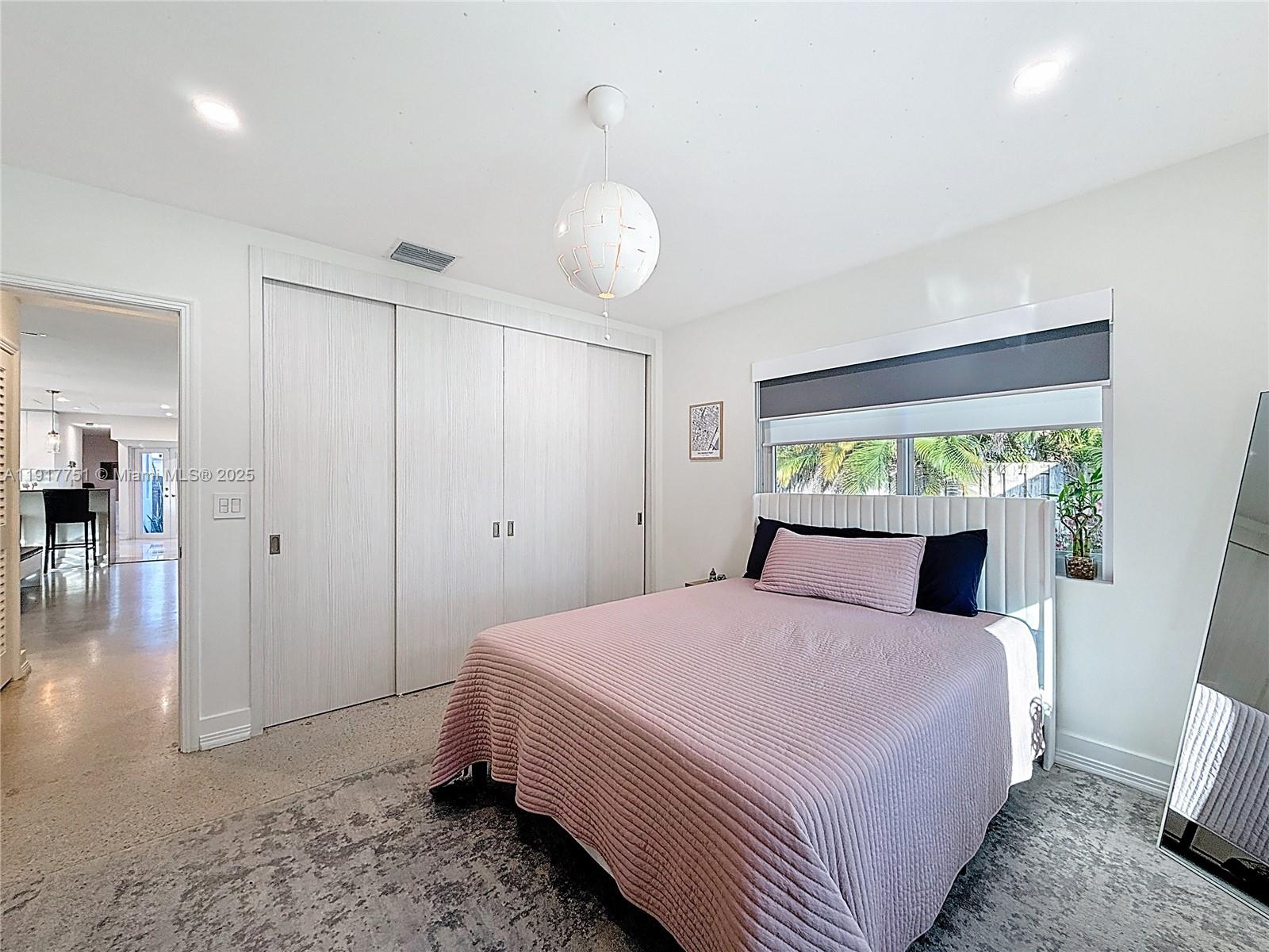 HOLLYWOOD COUNTRY CLUB ES - Residential