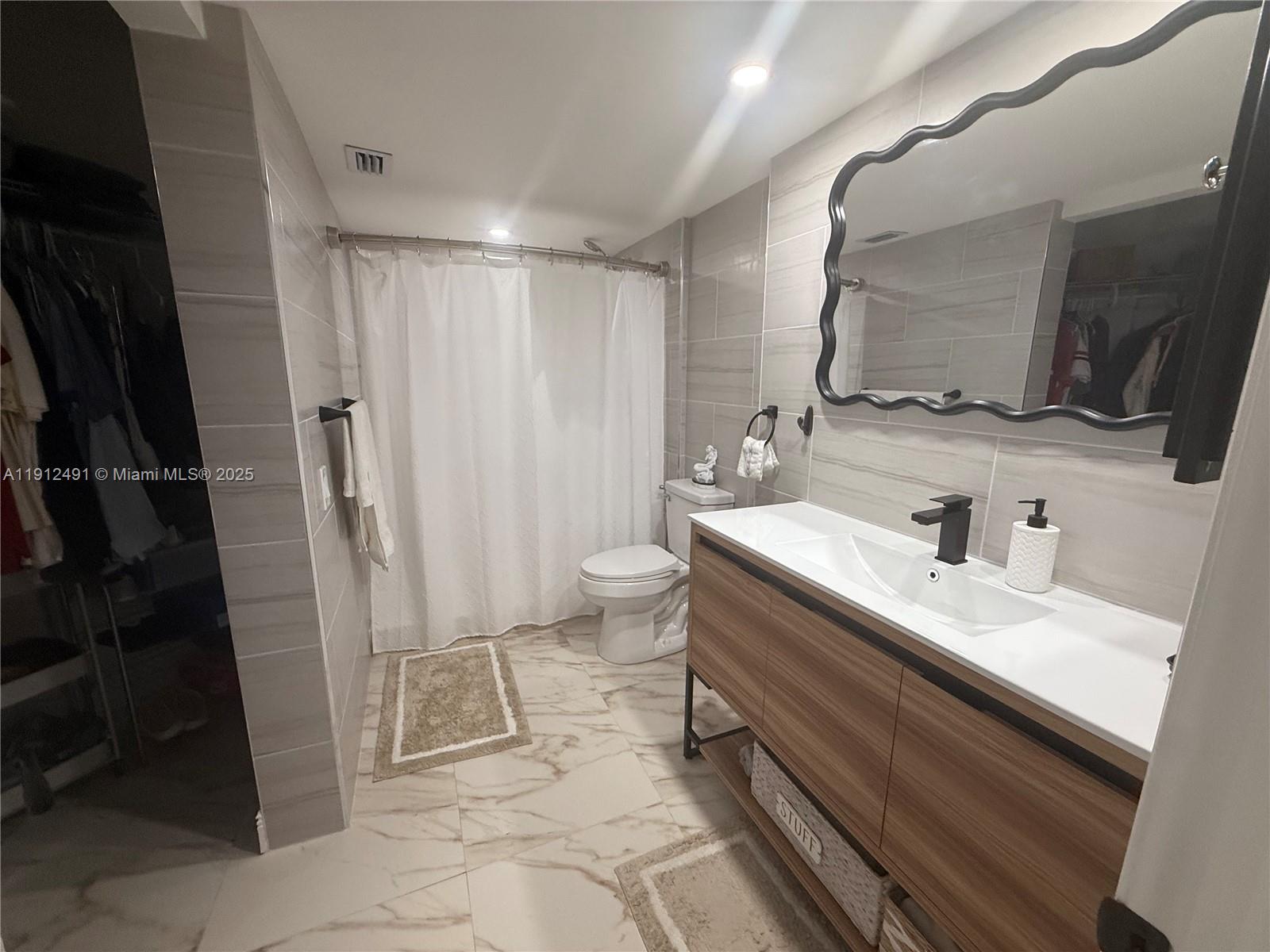 KEYS GATE CONDO NO SEVEN - Residential