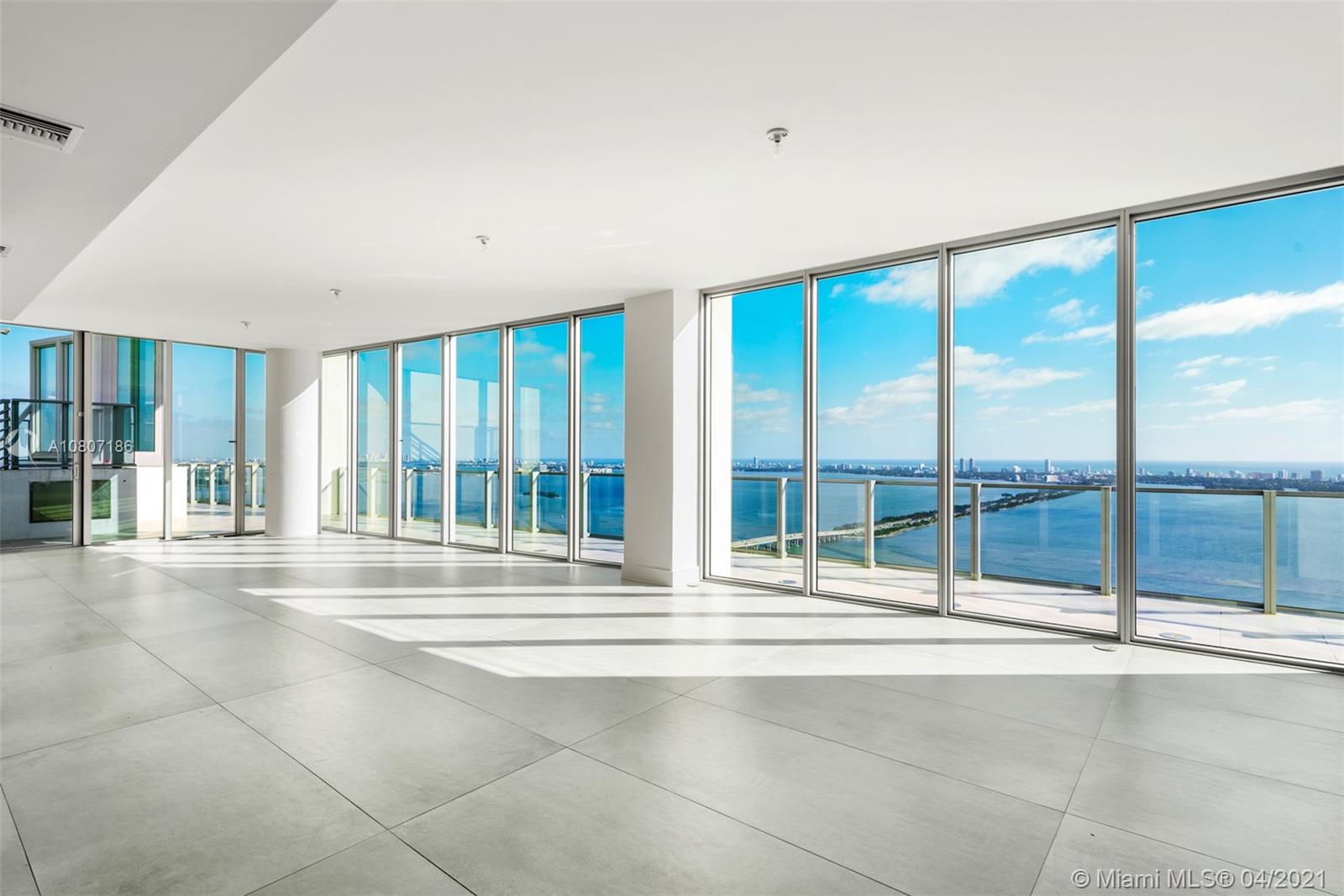 BISCAYNE BEACH CONDO - Residential