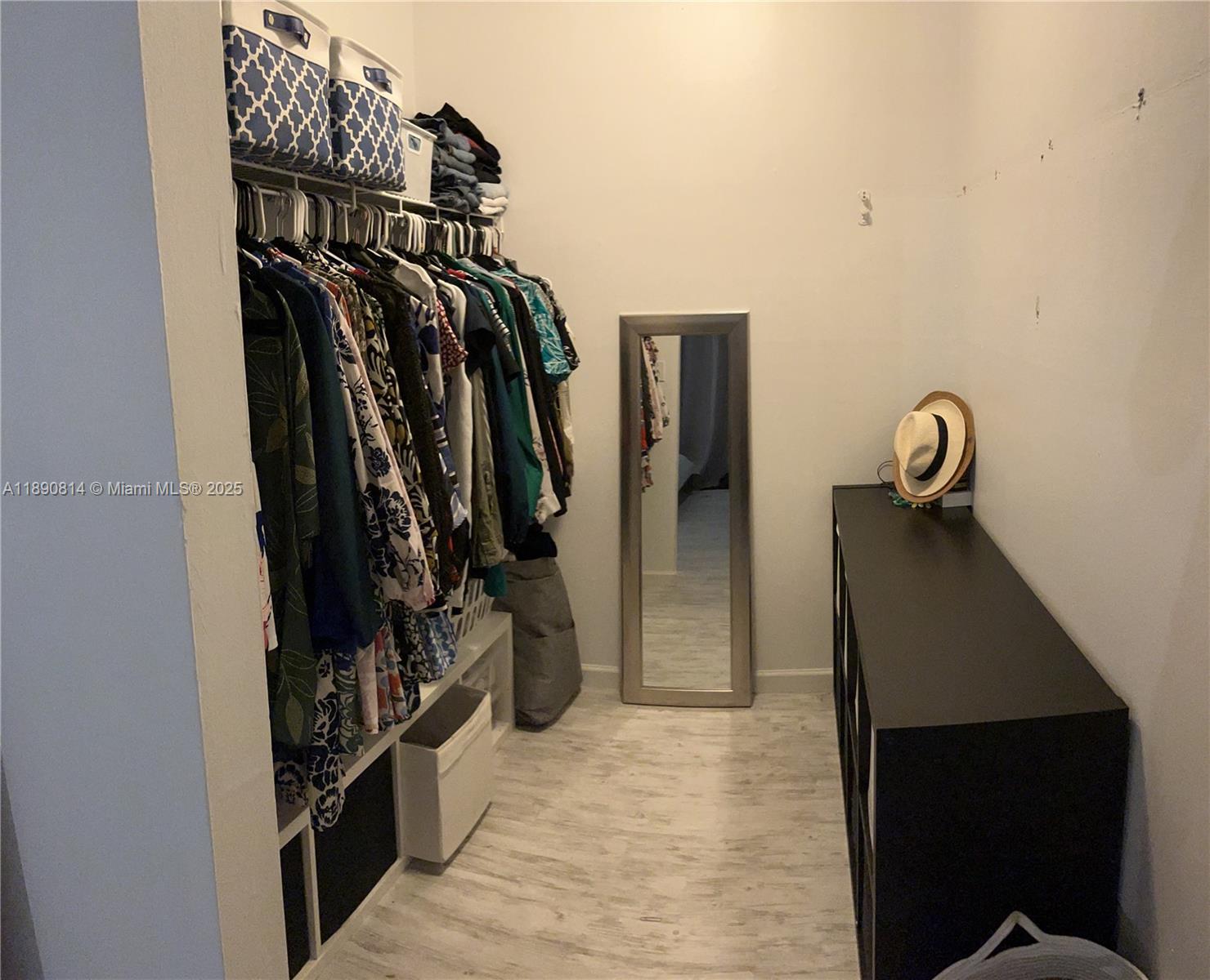 NEWPORT CONDO - Residential