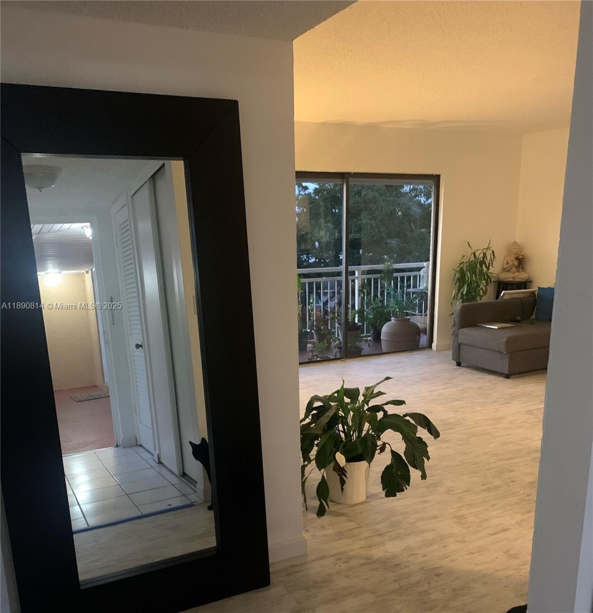 NEWPORT CONDO - Residential