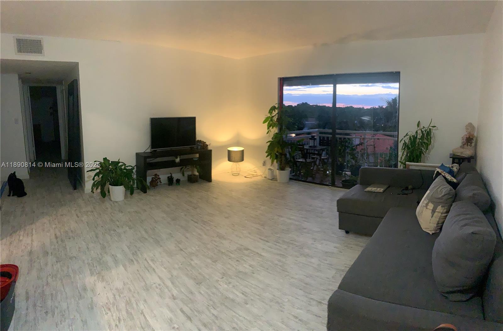 NEWPORT CONDO - Residential