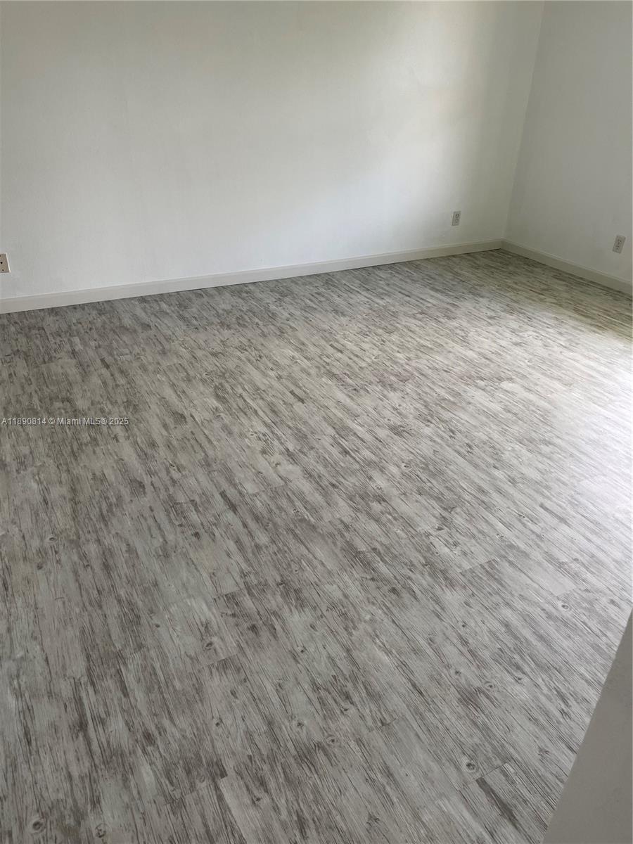 NEWPORT CONDO - Residential
