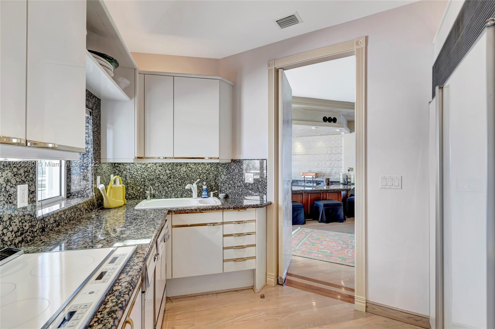 ONE ISLAND PLACE CONDO 1 - Residential