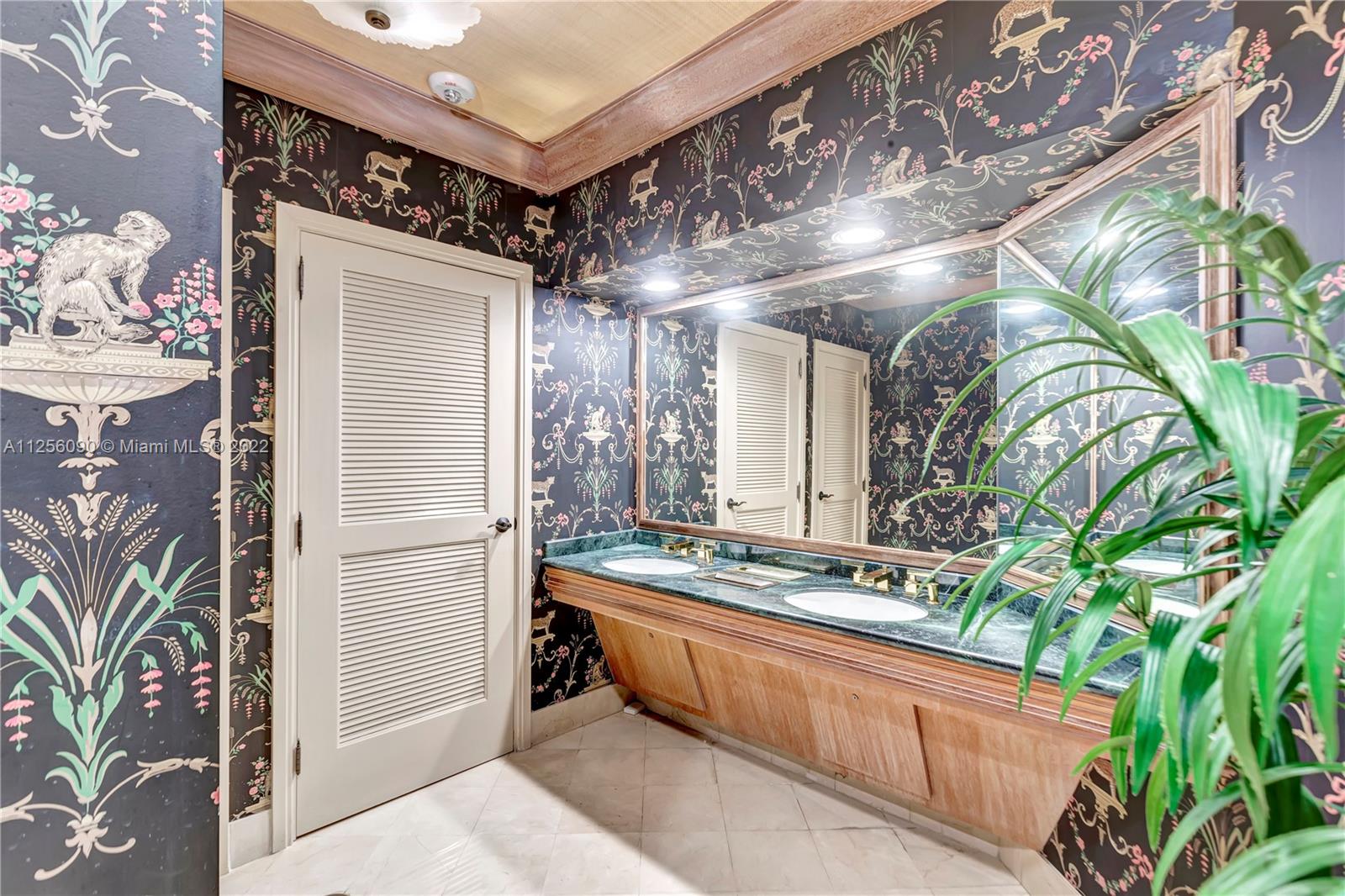 ONE ISLAND PLACE CONDO 1 - Residential