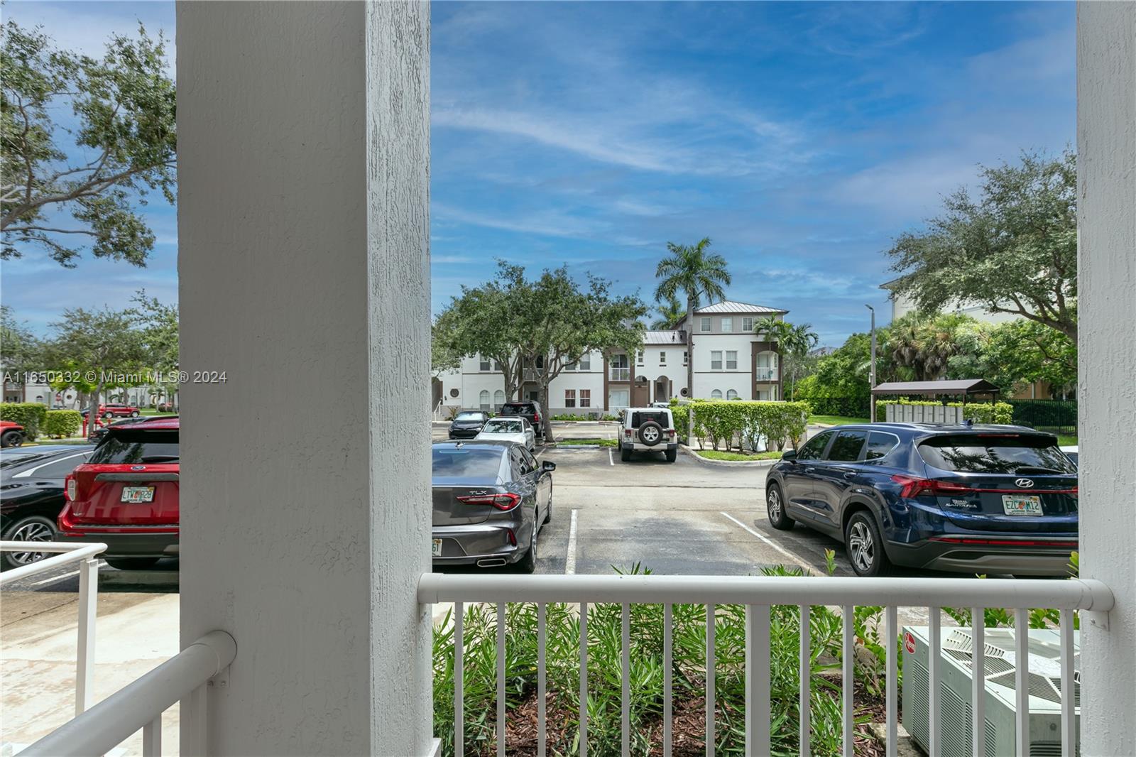 Photo 27 of 37 of listing 40ef7eb1-c304-4707-85a3-416b74b39ddb condo