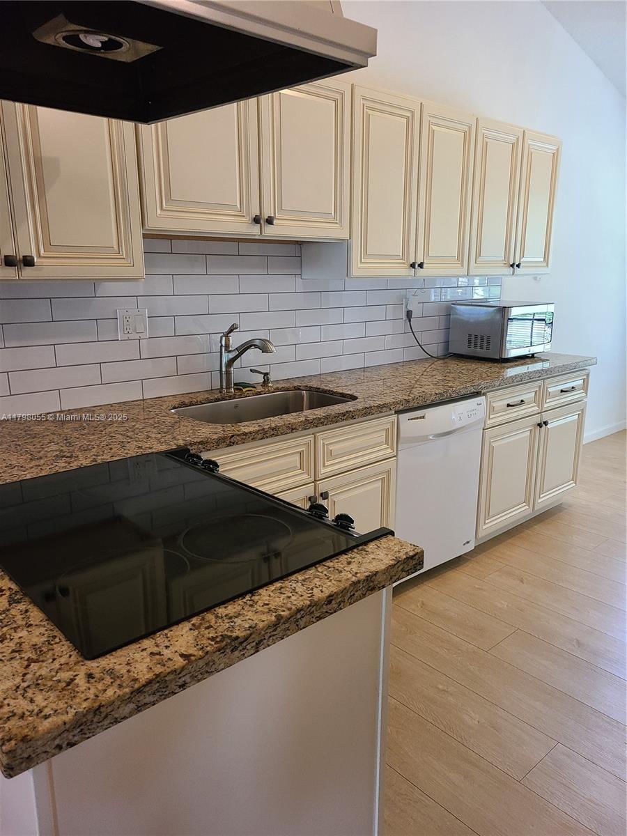 10520 Buttonwood Ave 10520
