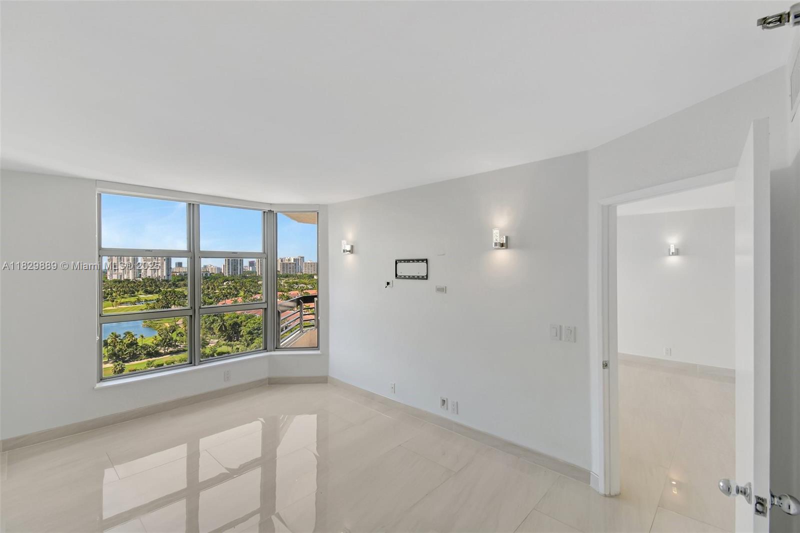 MYSTIC POINTE TOWER 600 C - Residential