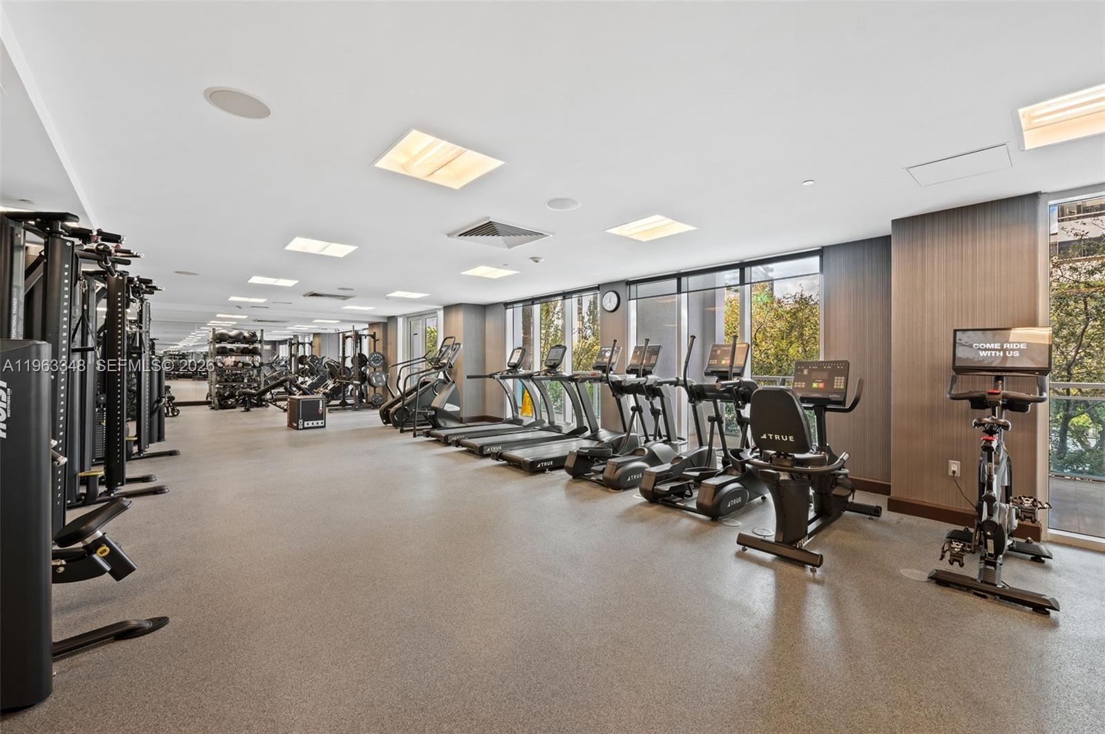 THE PLAZA 901 BRICKELL CO - Residential Lease