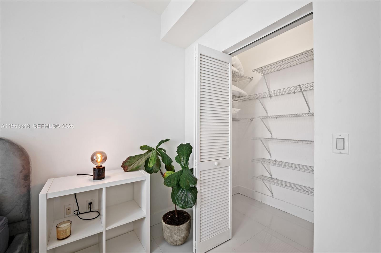 THE PLAZA 901 BRICKELL CO - Residential Lease