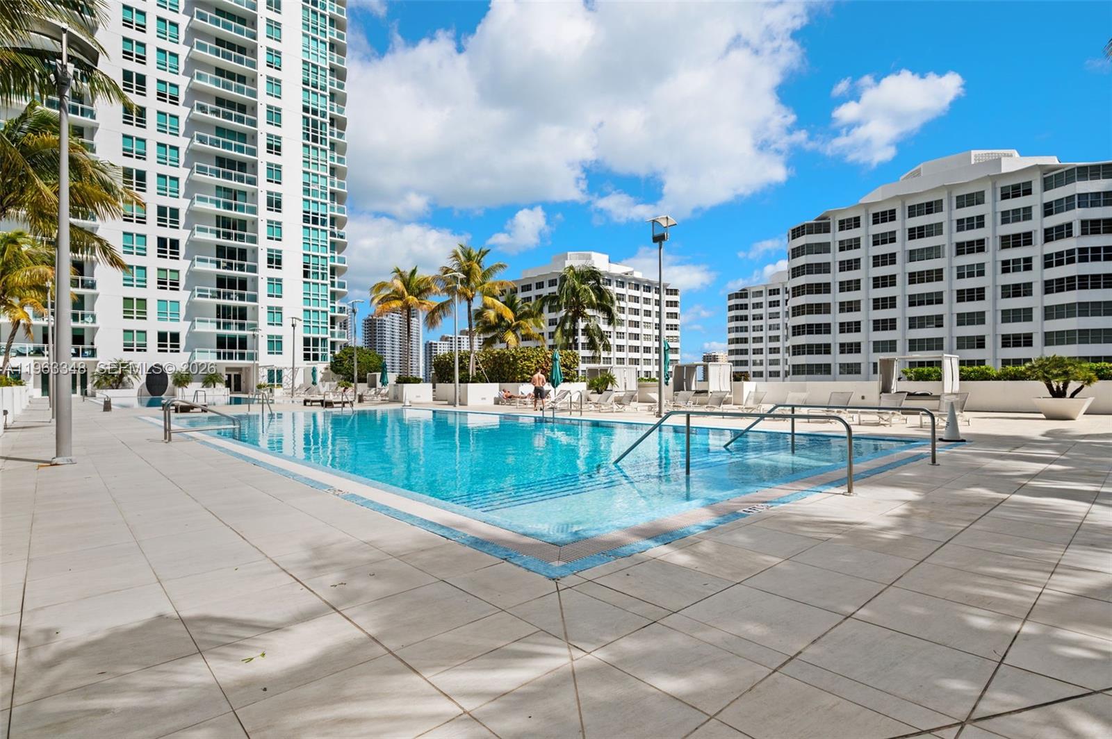 THE PLAZA 901 BRICKELL CO - Residential Lease