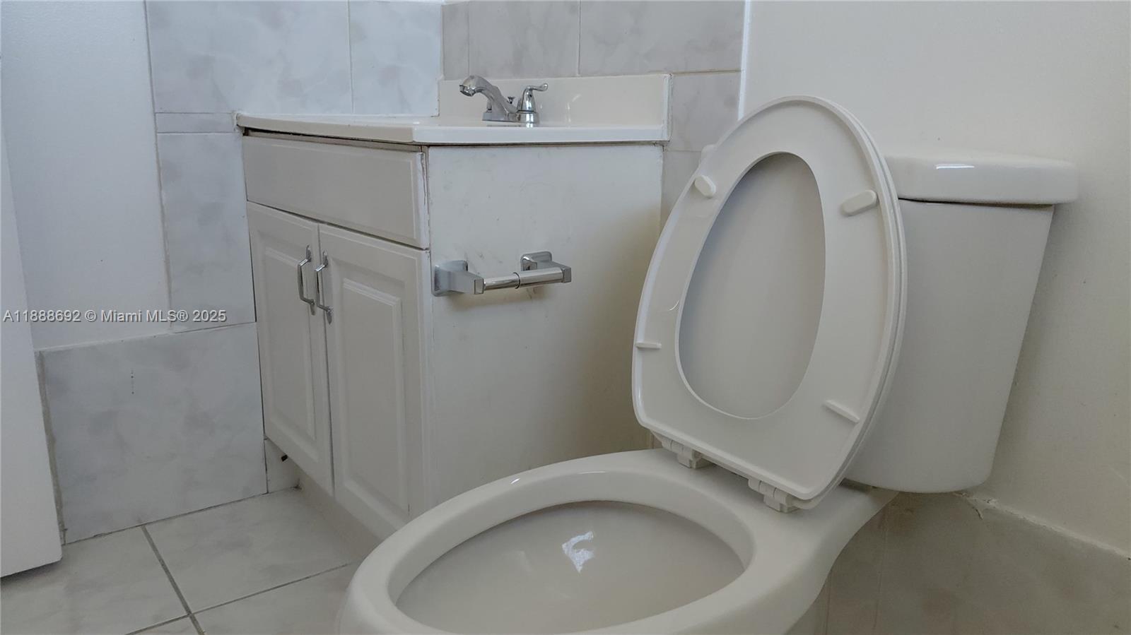 SILVER PALMS CONDO - Residential