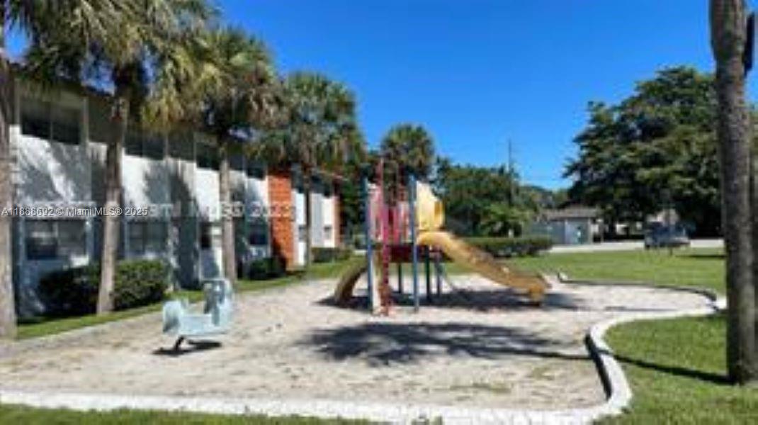 SILVER PALMS CONDO - Residential