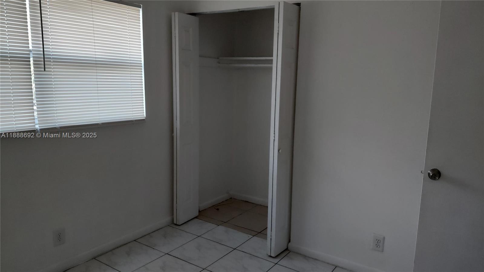 SILVER PALMS CONDO - Residential
