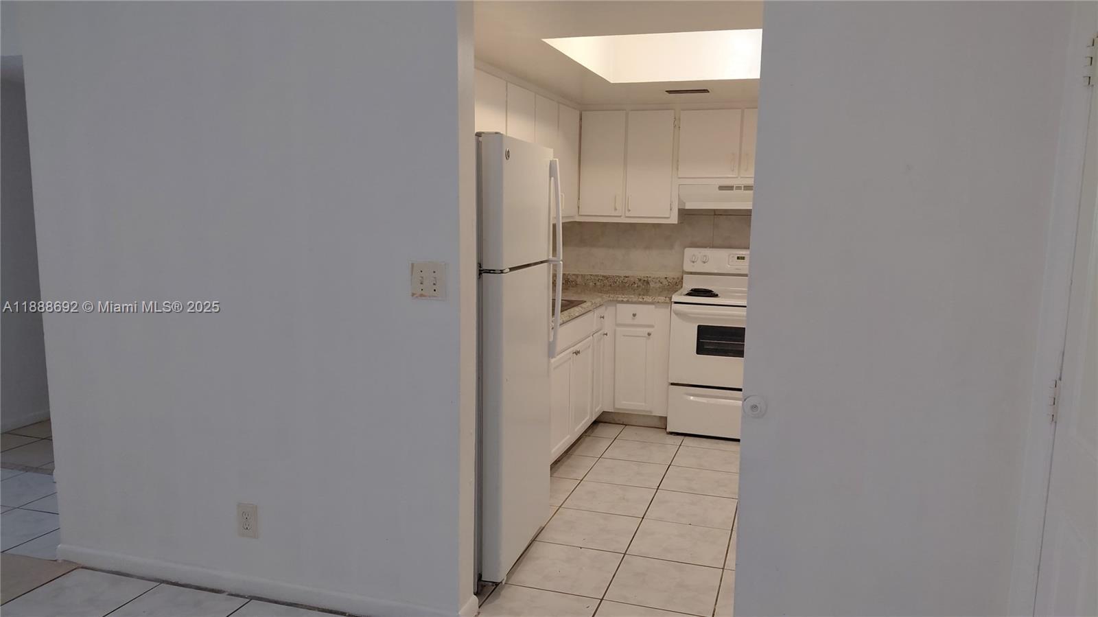 SILVER PALMS CONDO - Residential