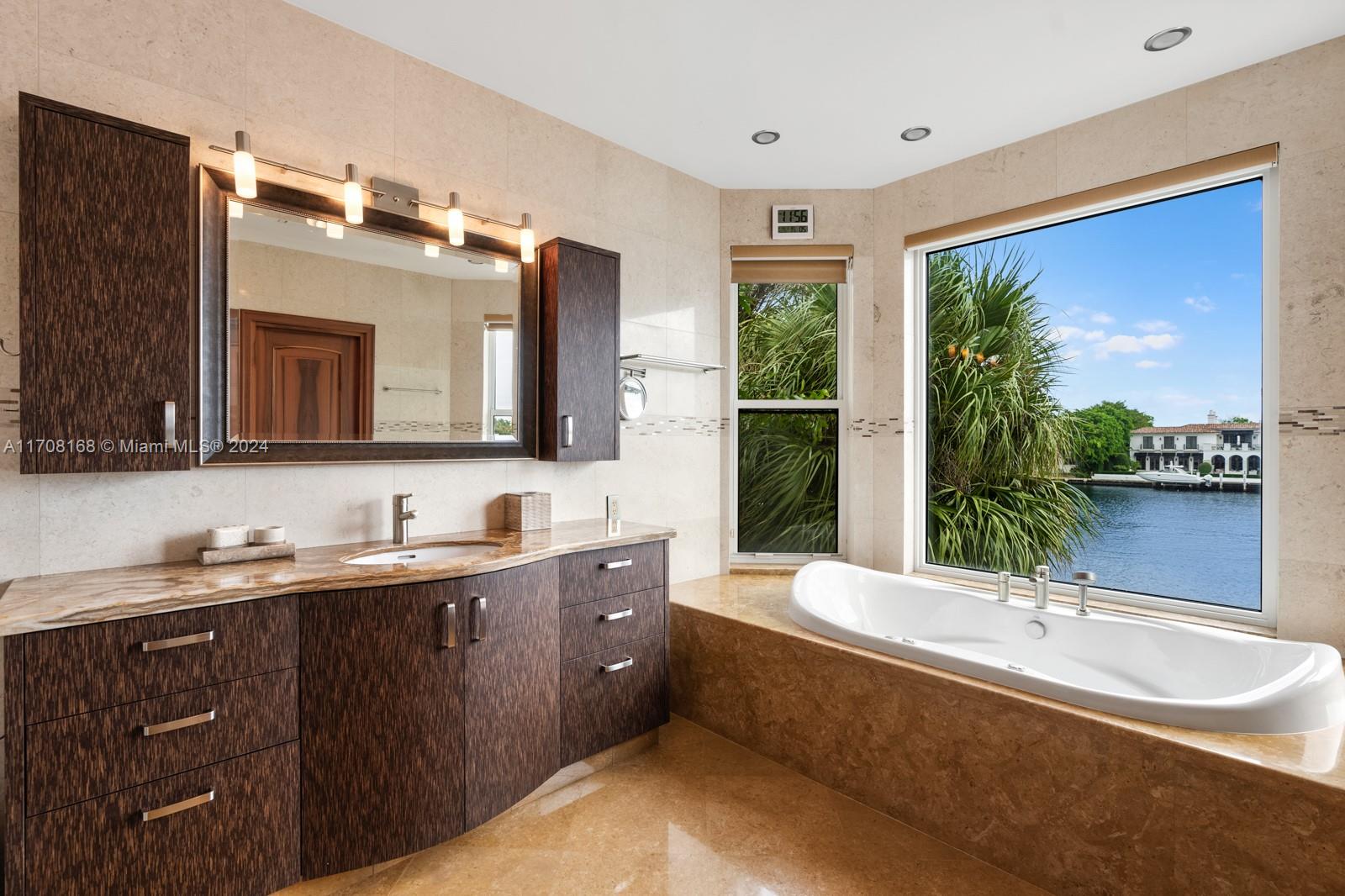 THE COURTYARDS AT THE POI - Residential