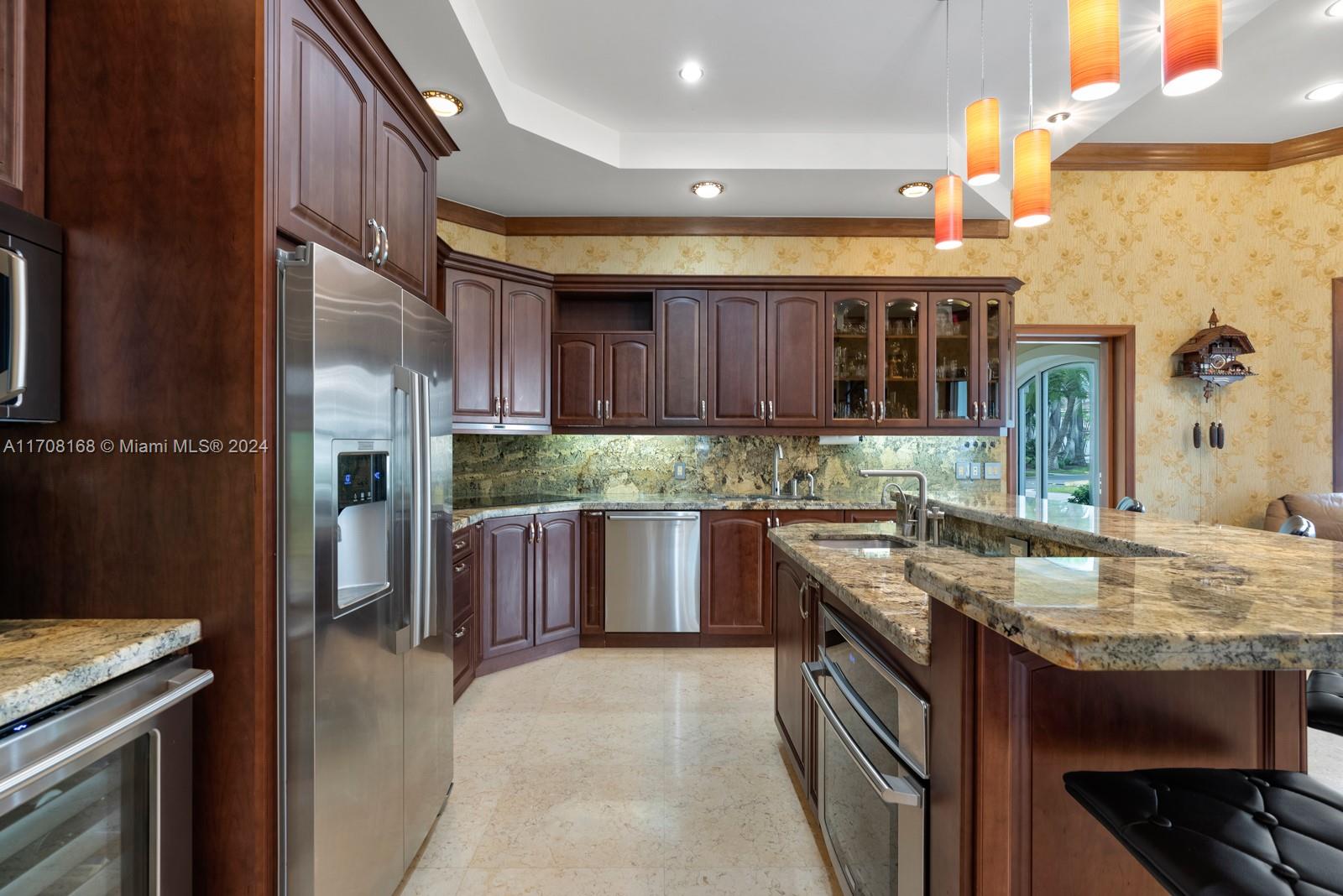 THE COURTYARDS AT THE POI - Residential