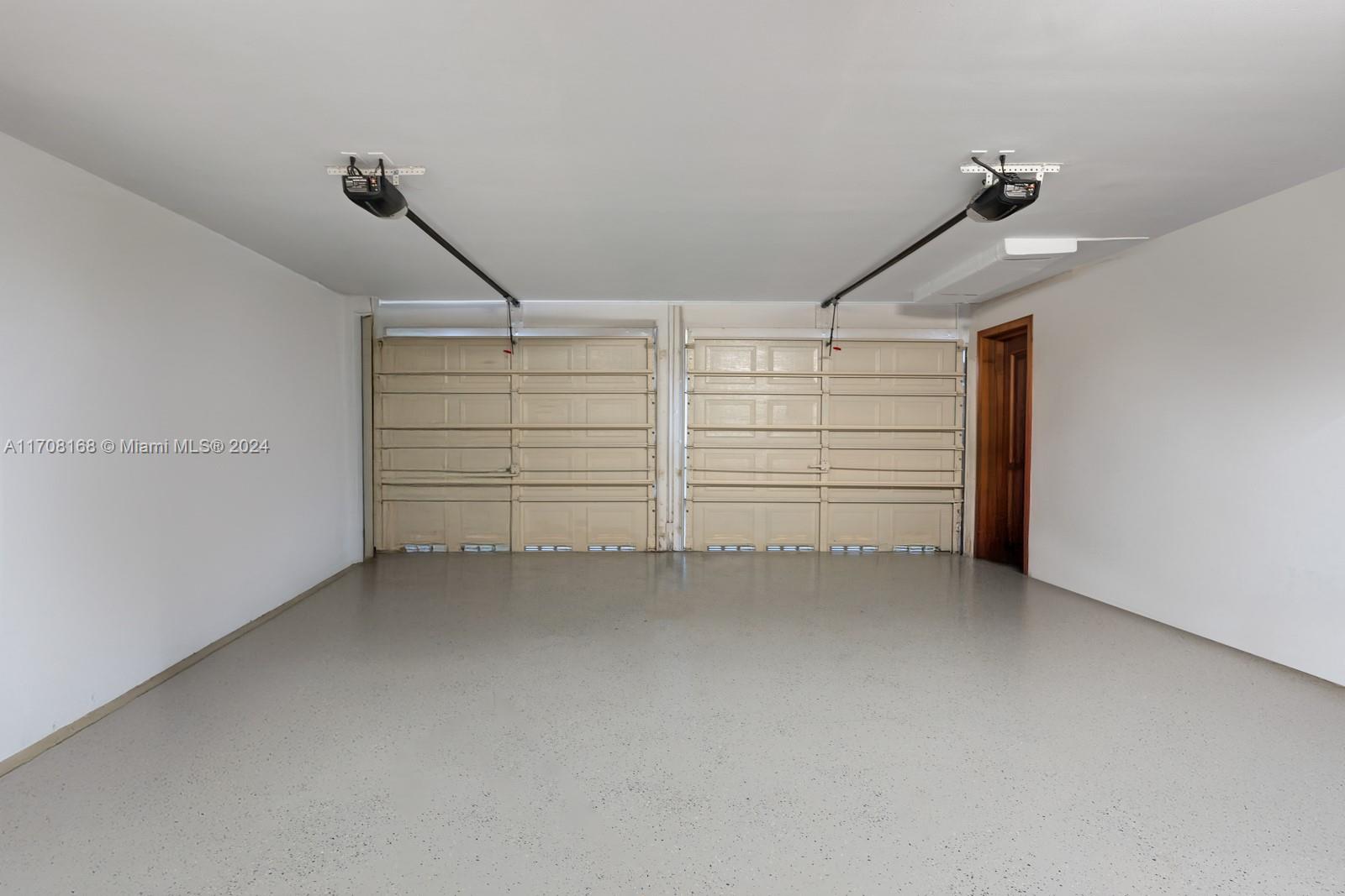 THE COURTYARDS AT THE POI - Residential