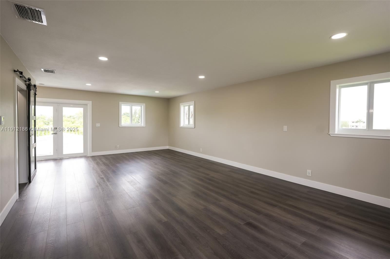 PERRINE GRANT LAND CO - Residential Lease