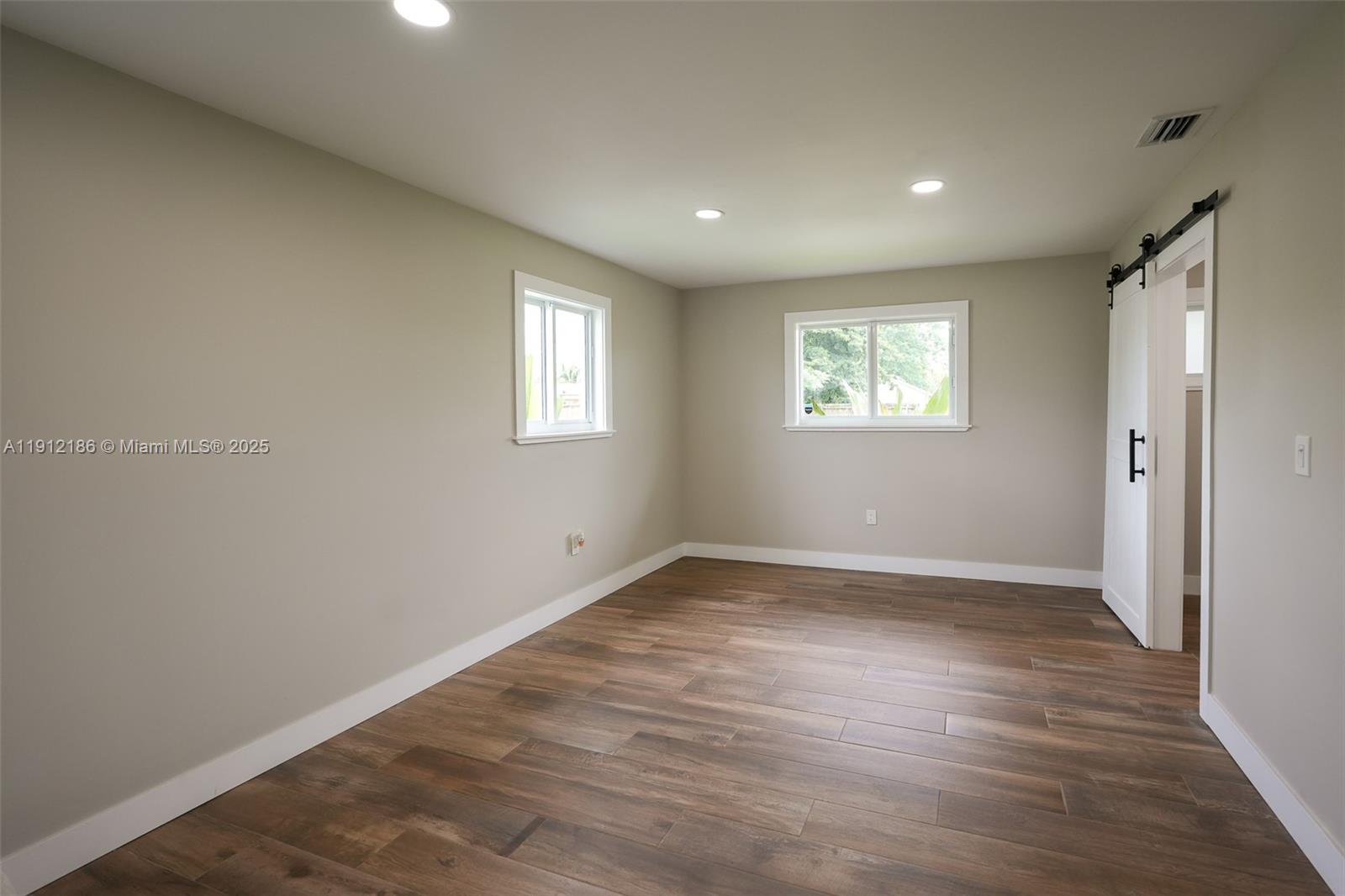 PERRINE GRANT LAND CO - Residential Lease