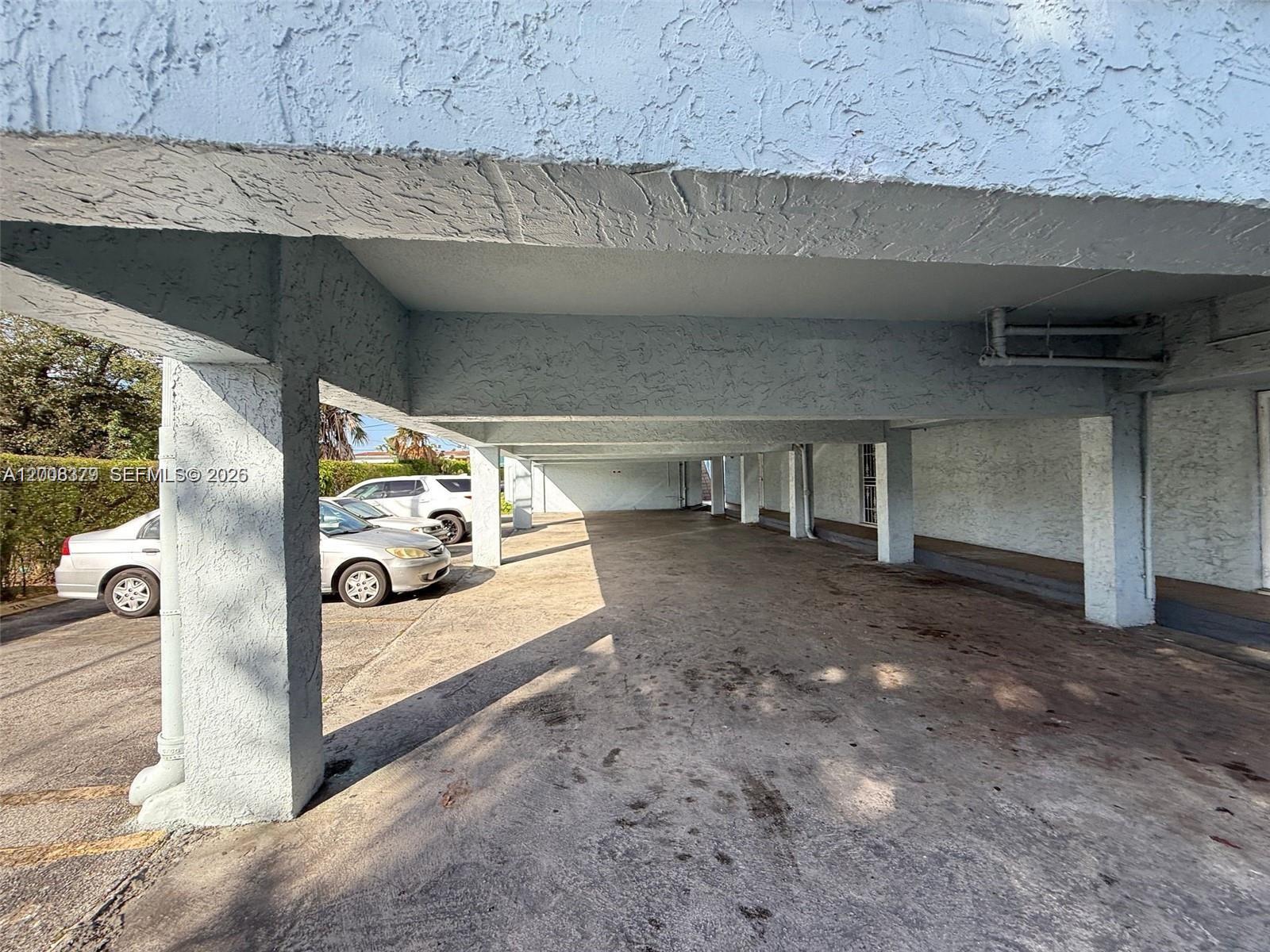 LAS PALMAS CONDO - Residential