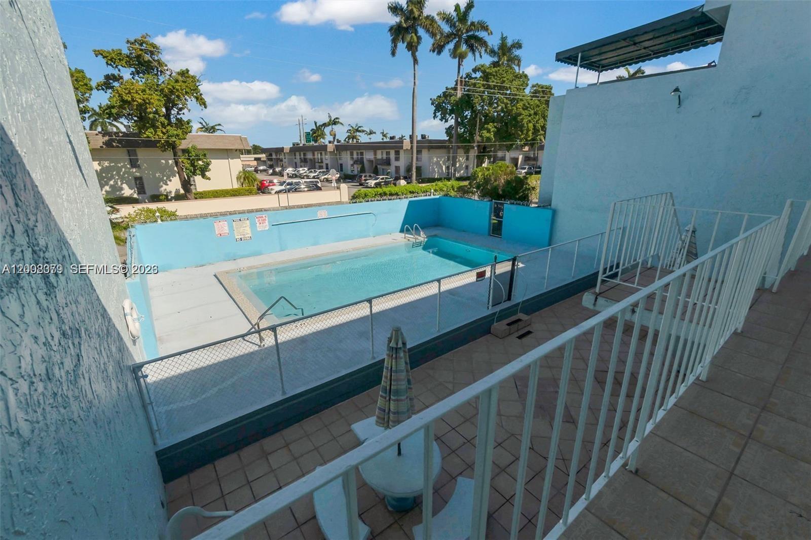 LAS PALMAS CONDO - Residential