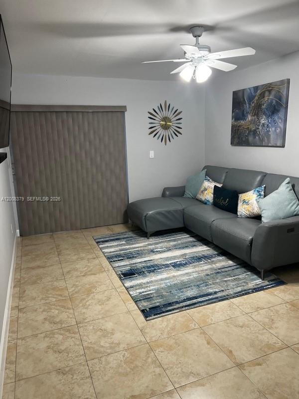 LAS PALMAS CONDO - Residential