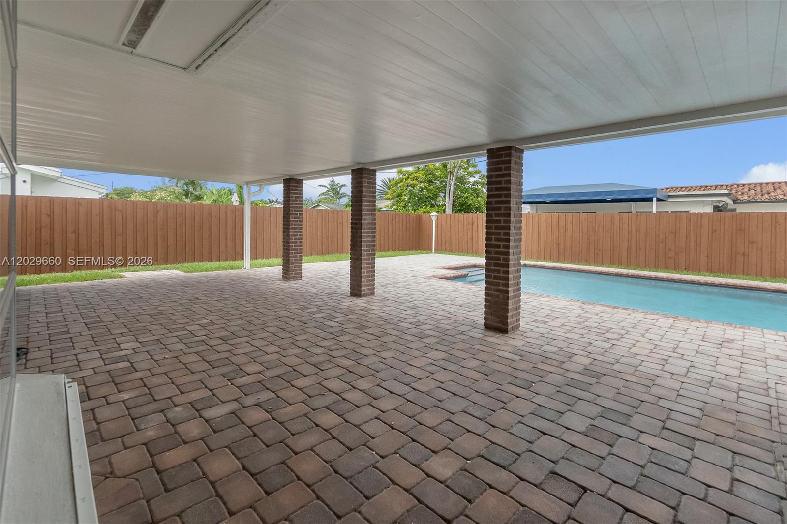 5830 SW 89th Ct