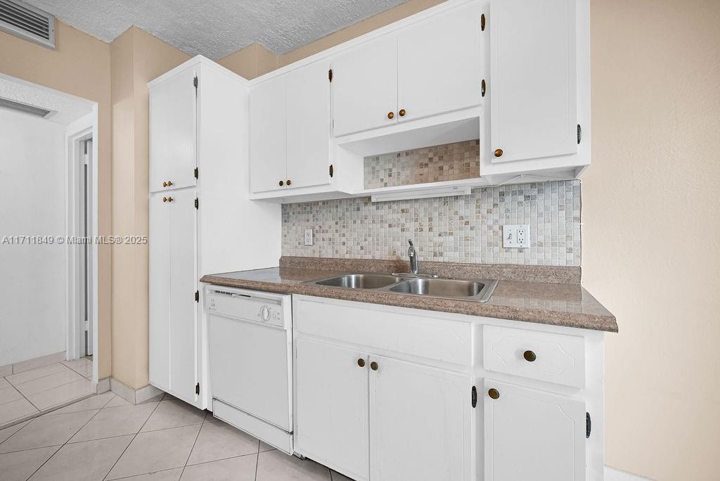 CRYSTAL TOWER INC CONDO - Residential