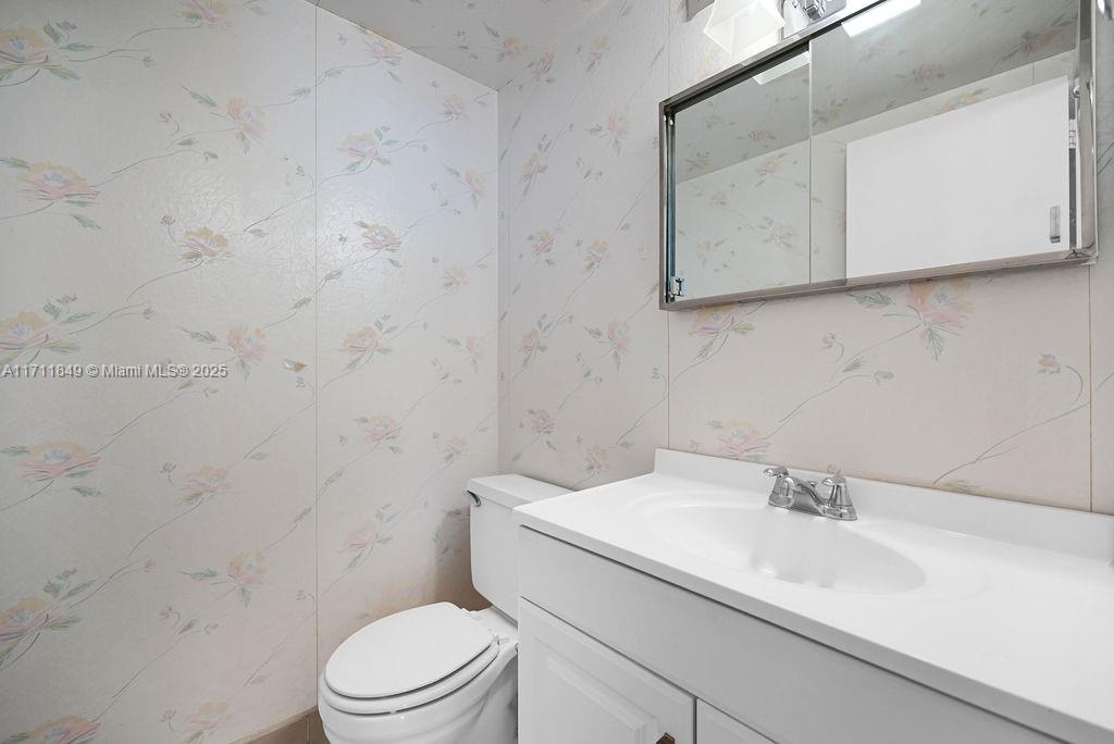 CRYSTAL TOWER INC CONDO - Residential