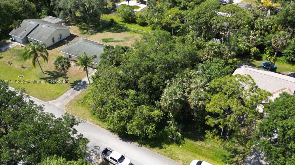 Photo of 8000 Citrus Park Blvd, Fort Pierce, FL 34951 (MLS # A11915202)