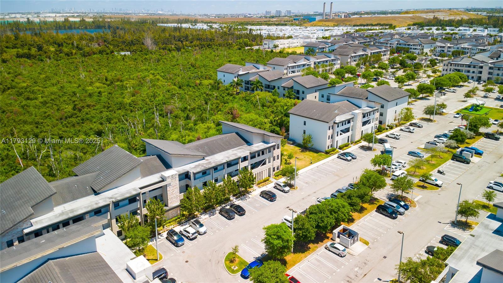 APEX AT PARK CENTRAL COND - Residential