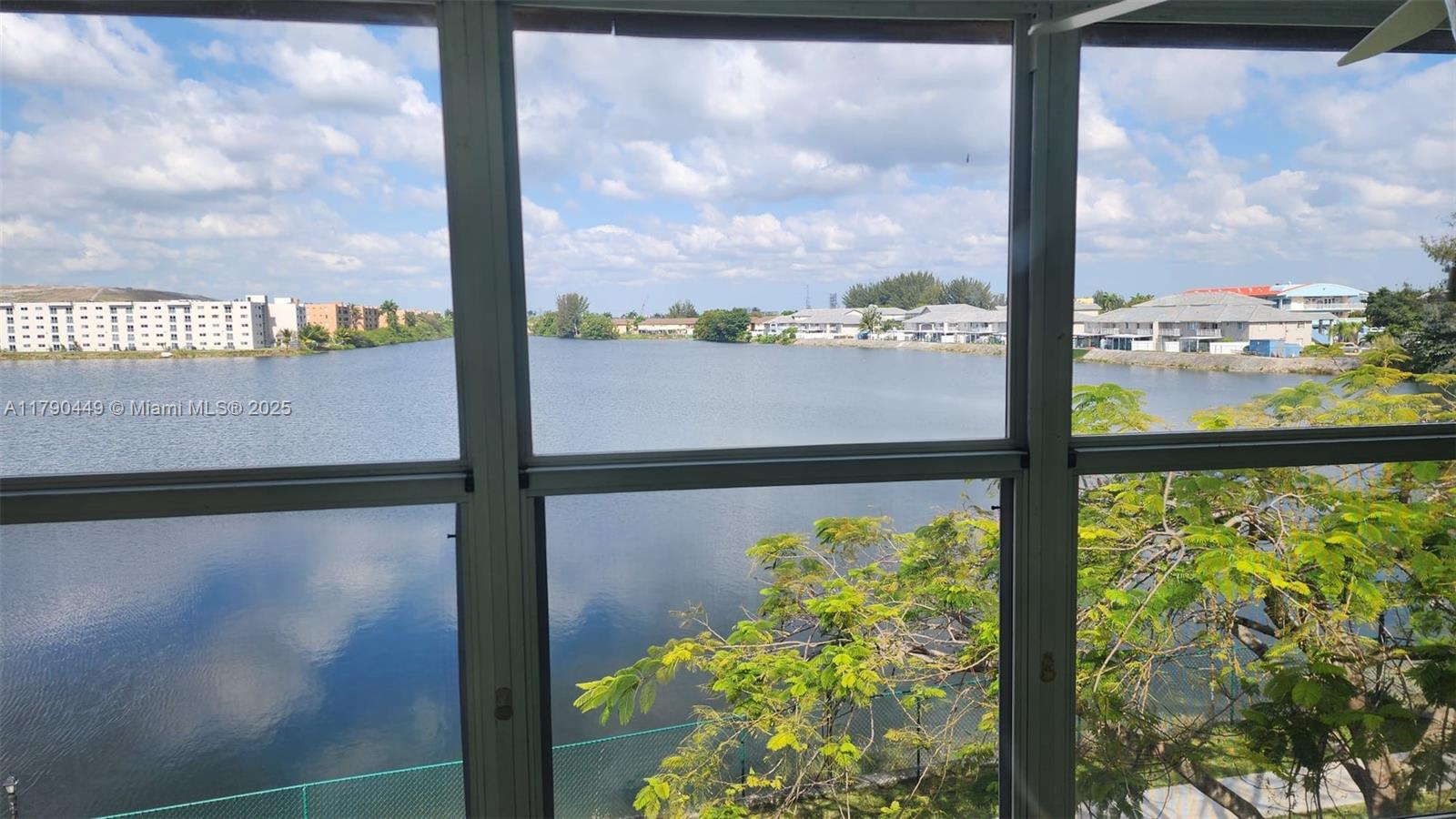 160 Royal Palm Rd 204-6