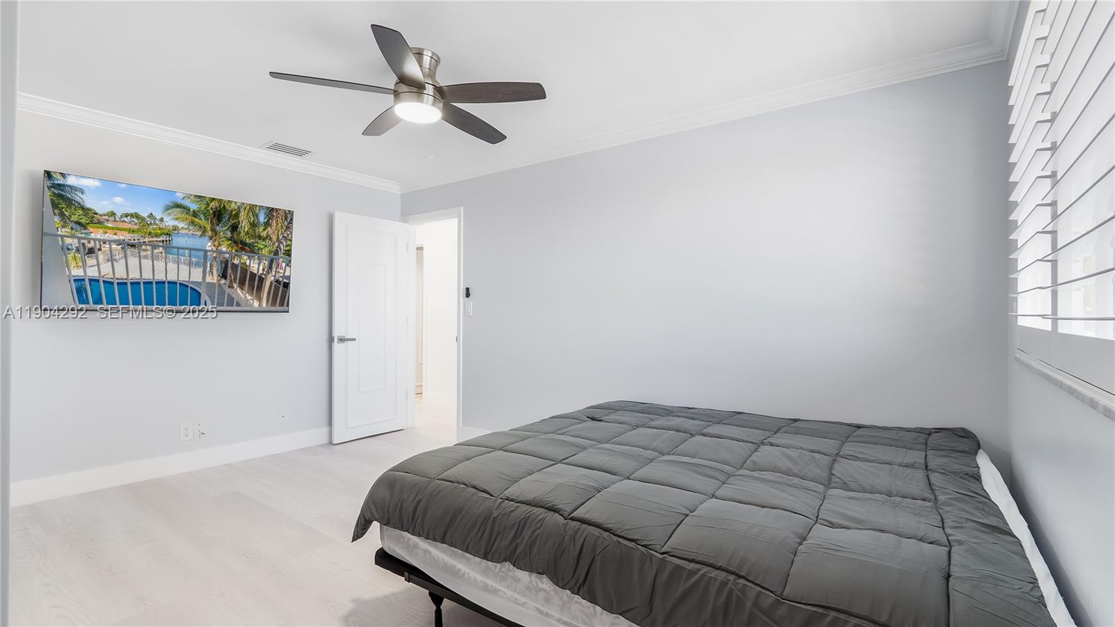 SANTA BARBARA SHORES - Residential