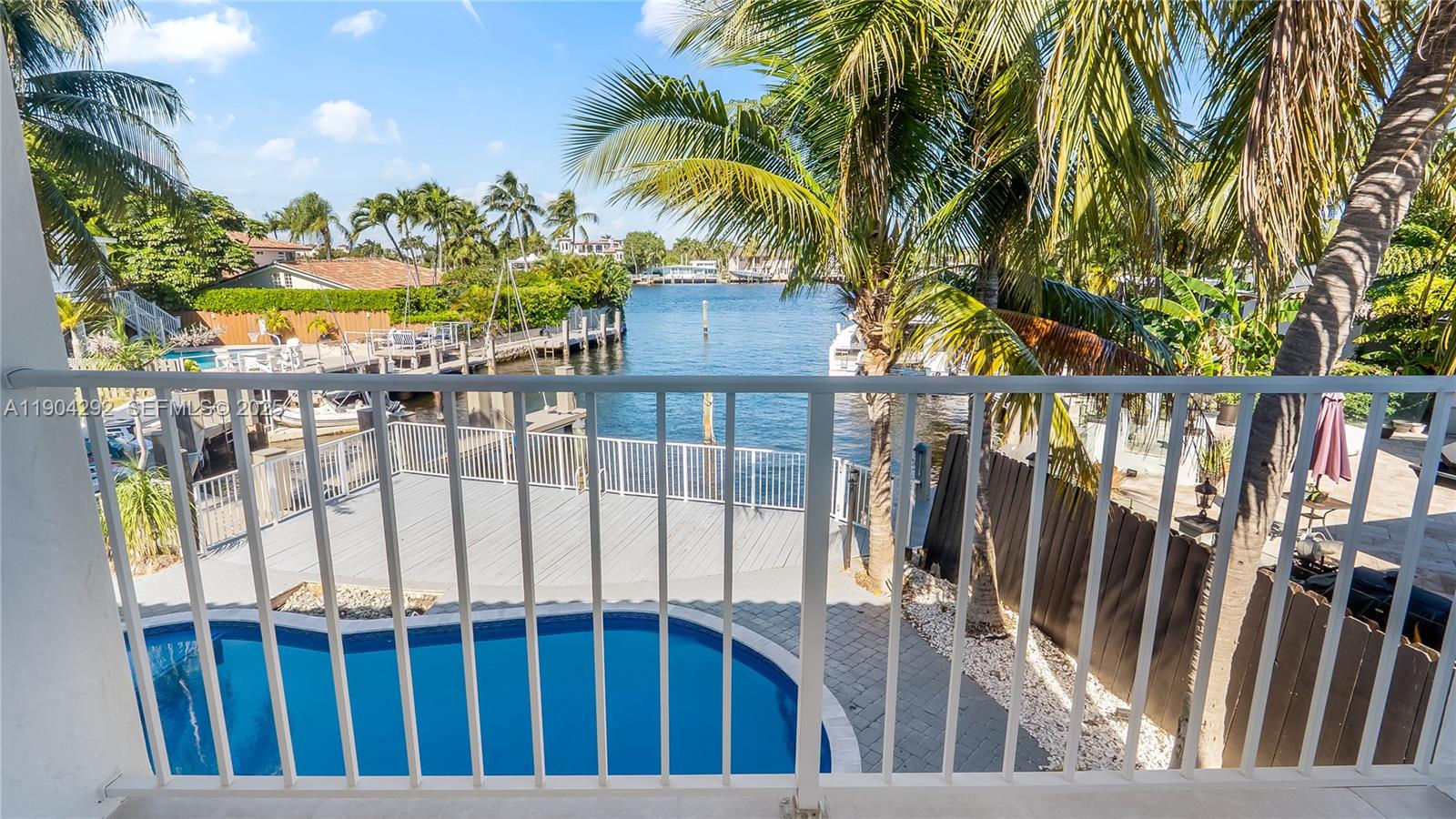 SANTA BARBARA SHORES - Residential