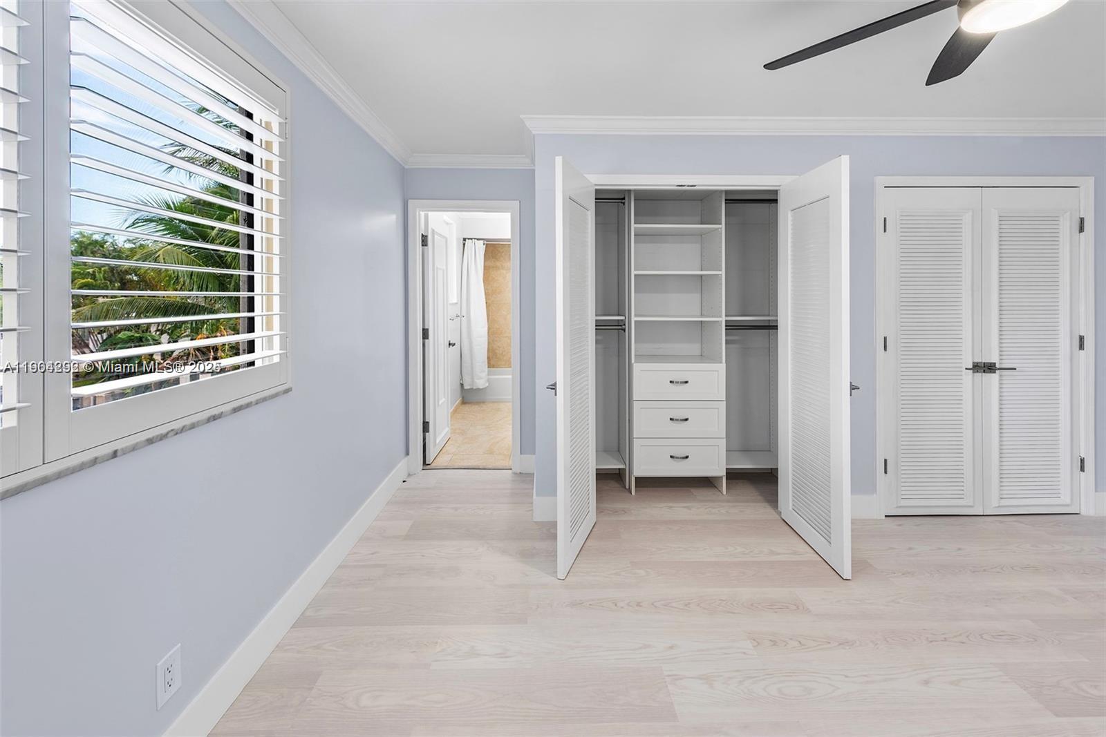 SANTA BARBARA SHORES - Residential