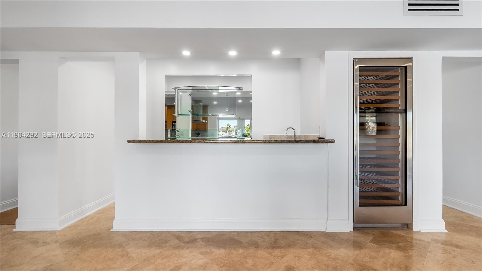 SANTA BARBARA SHORES - Residential