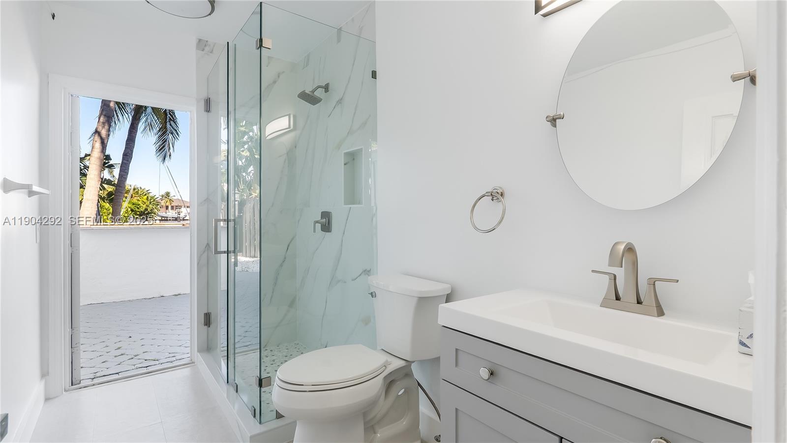 SANTA BARBARA SHORES - Residential