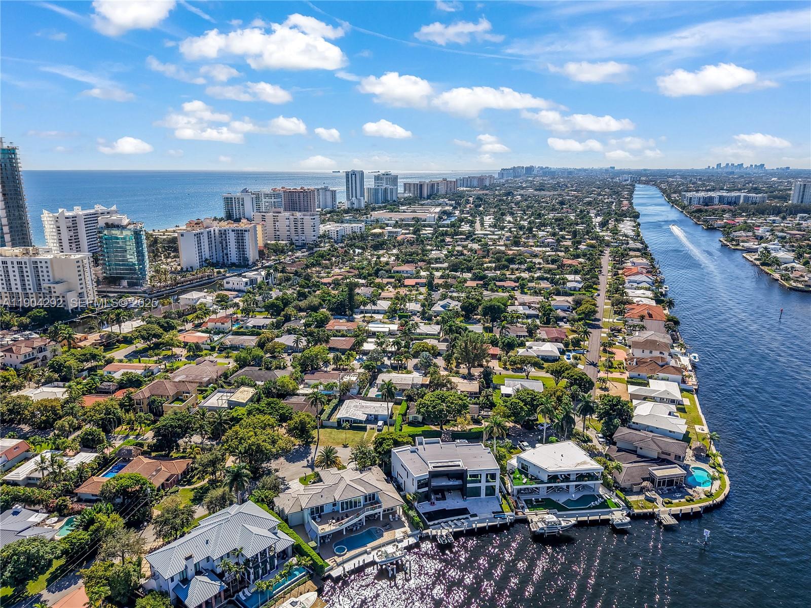 SANTA BARBARA SHORES - Residential