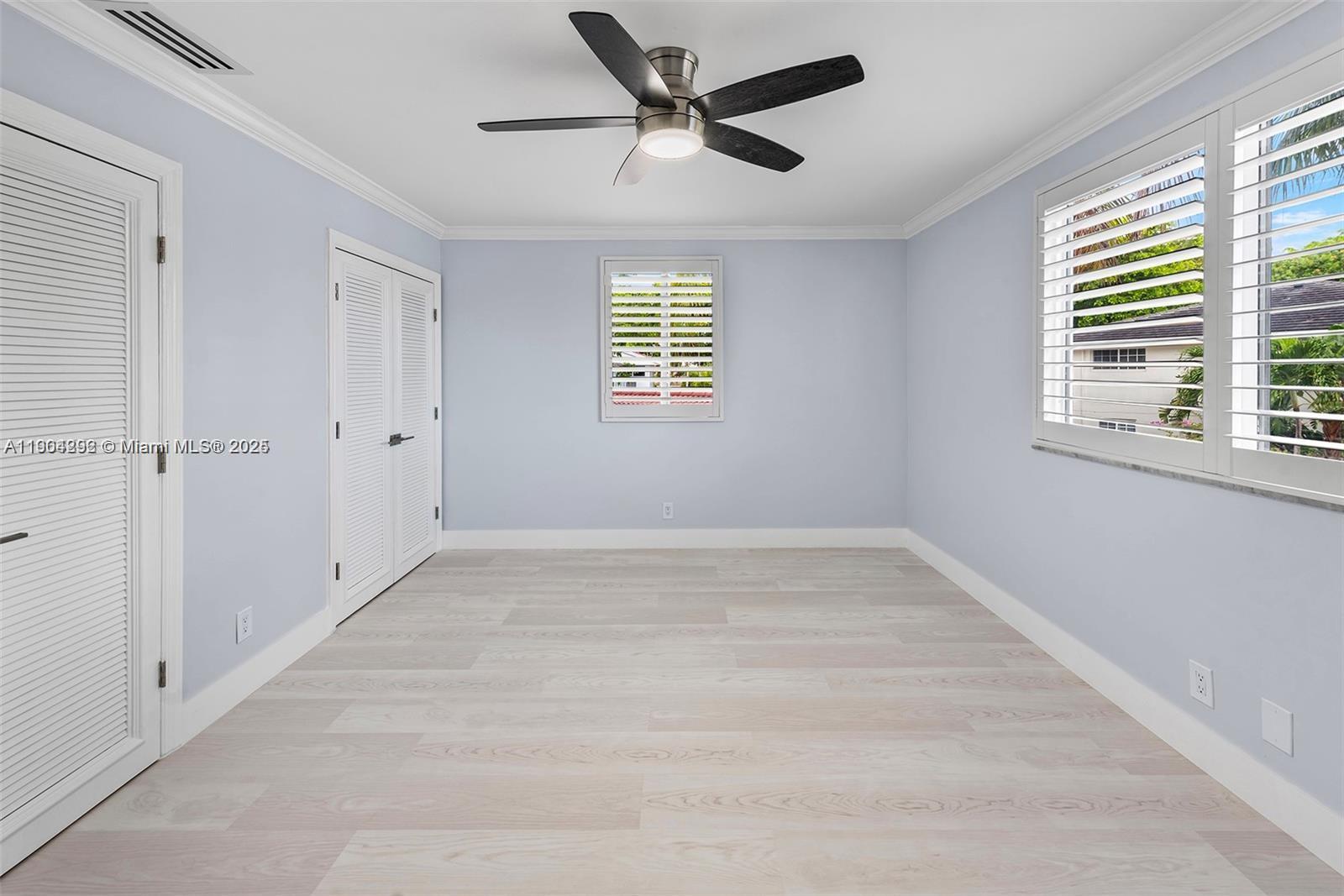 SANTA BARBARA SHORES - Residential