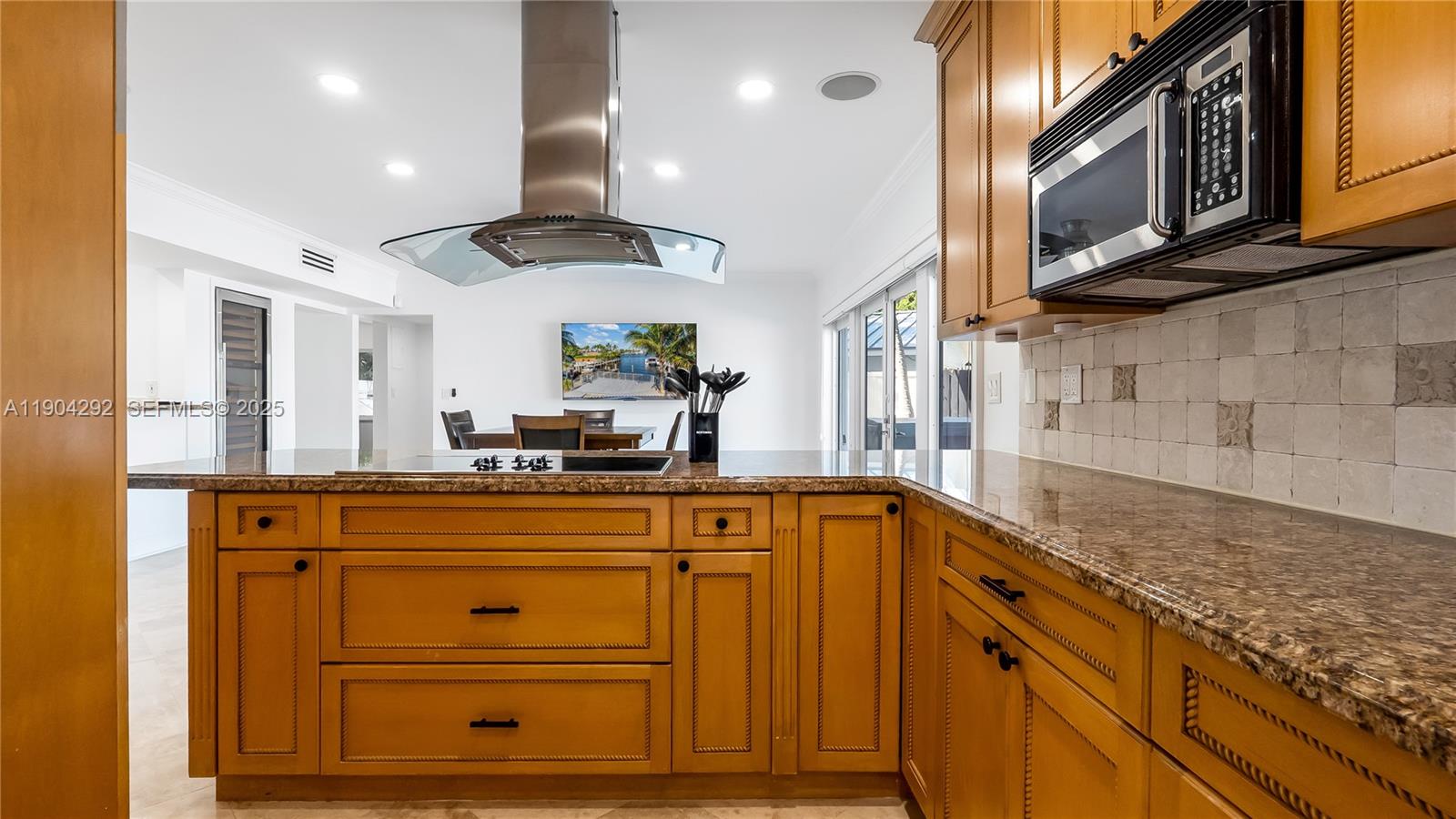 SANTA BARBARA SHORES - Residential