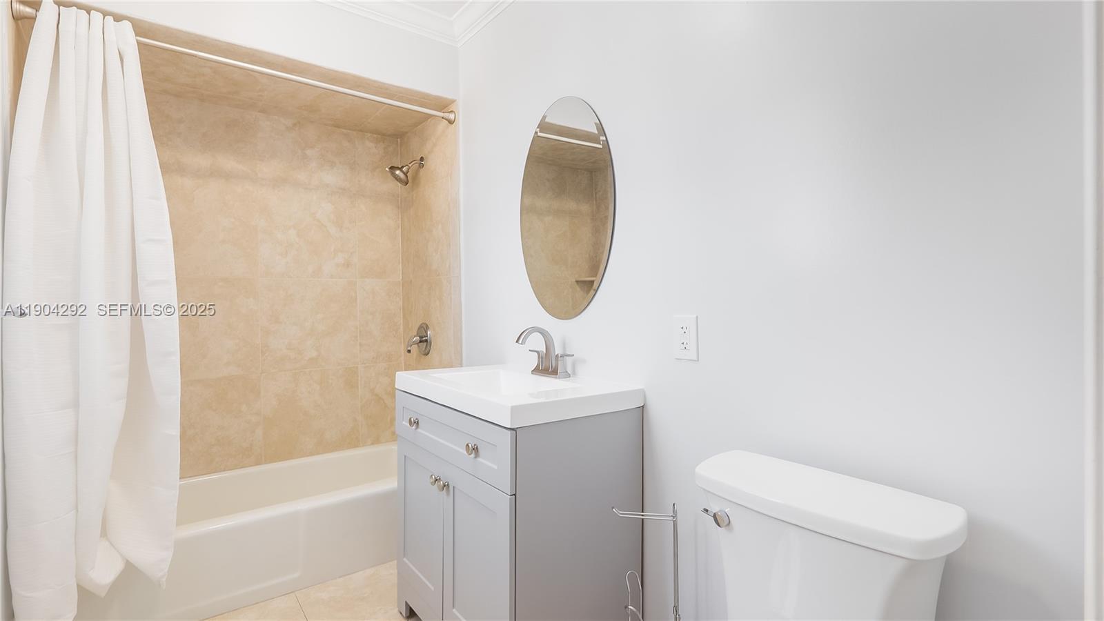 SANTA BARBARA SHORES - Residential